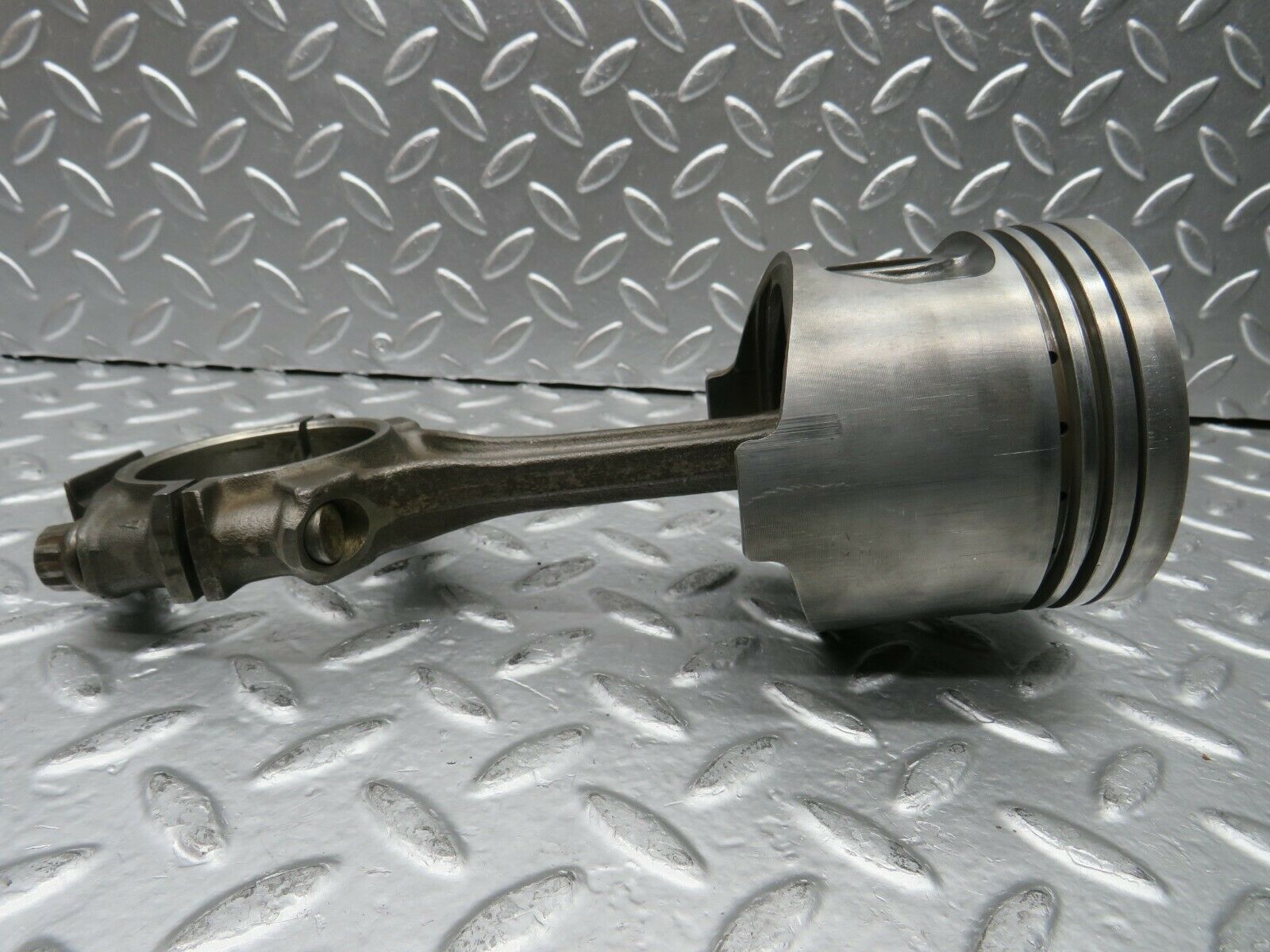 22796 Mercedes-Benz C107 450SLC Coupe Piston With Connecting Rod 92.48 mm