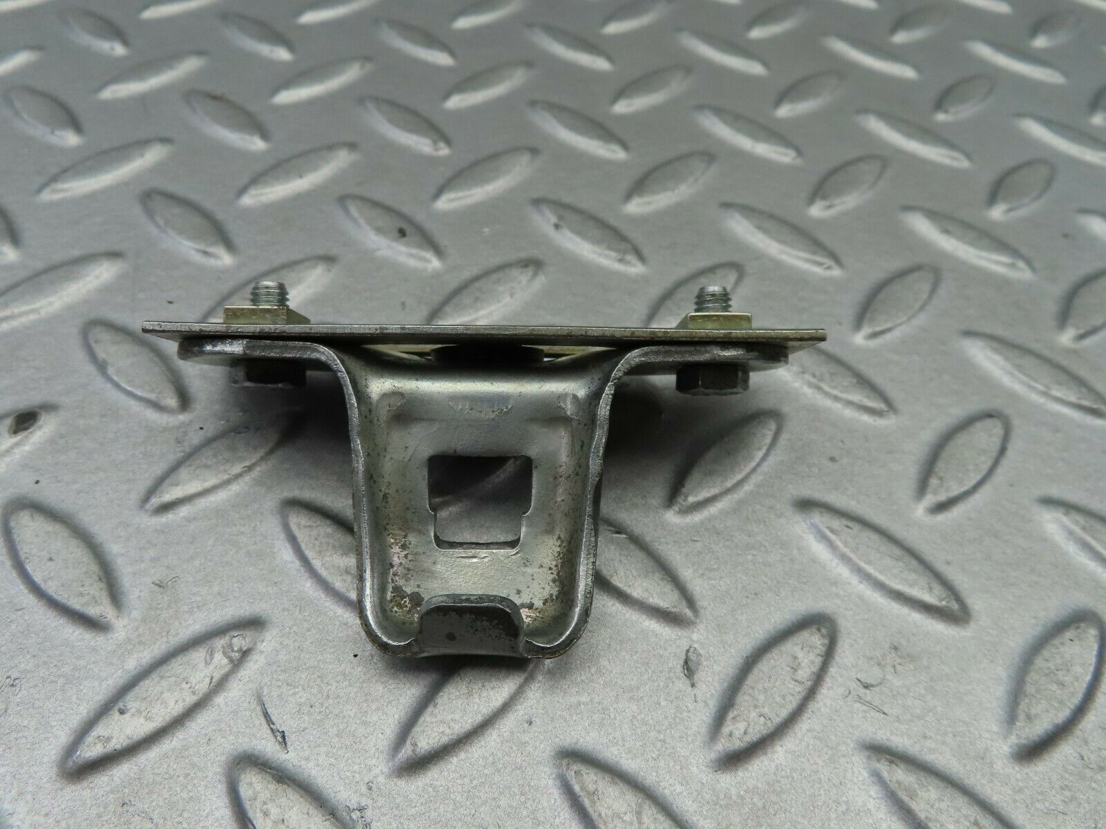 6024 Mercedes-Benz W123 200 Trunk Lock Latch
