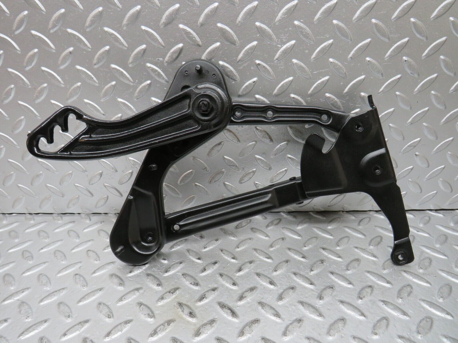 27740 Mercedes-Benz S124 300TE Wagon Bonnet Hinge Right Side 1298870274