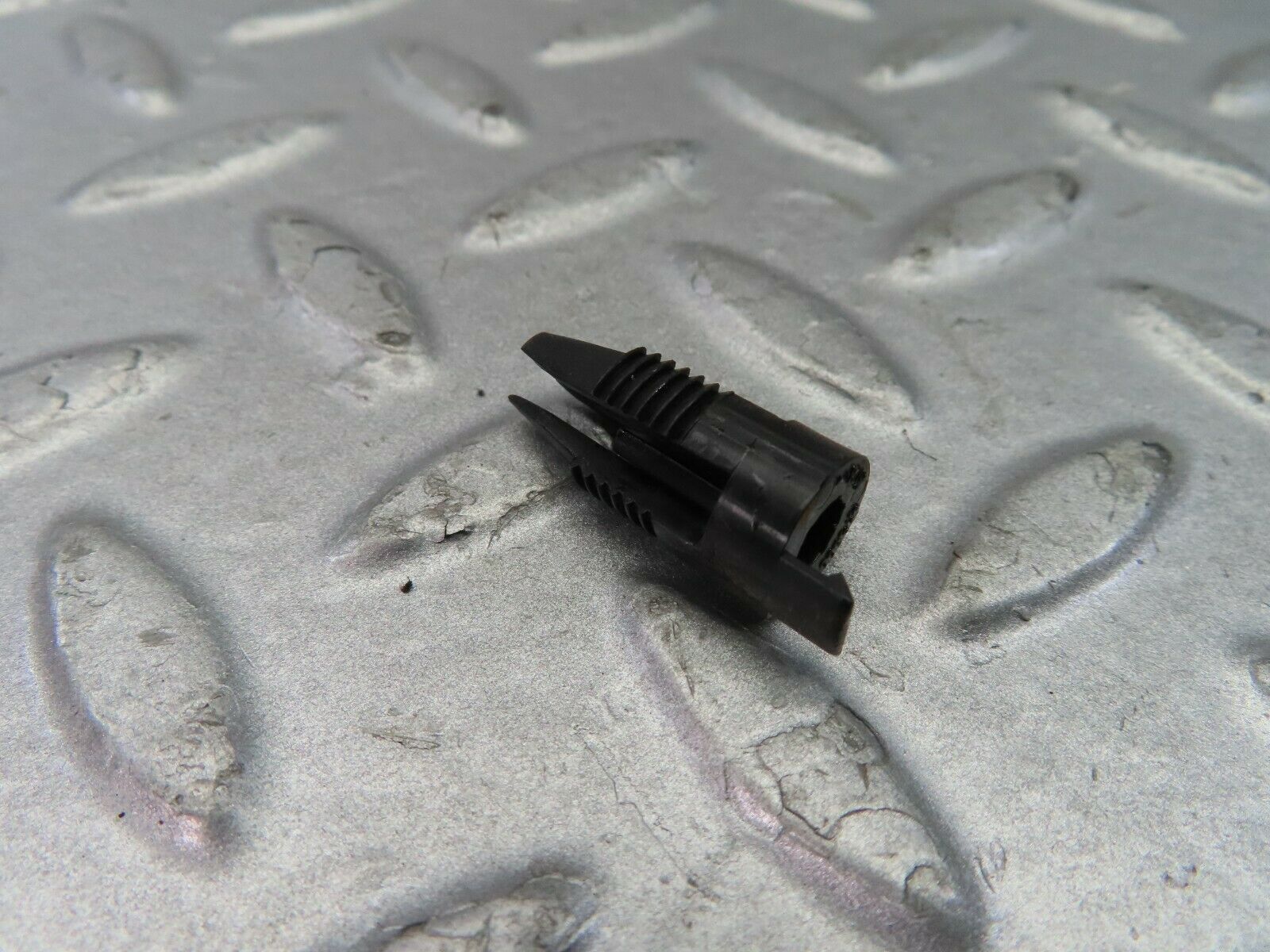 9217 Mercedes-Benz W114 Carburettor Float Chamber Ventilation Valve