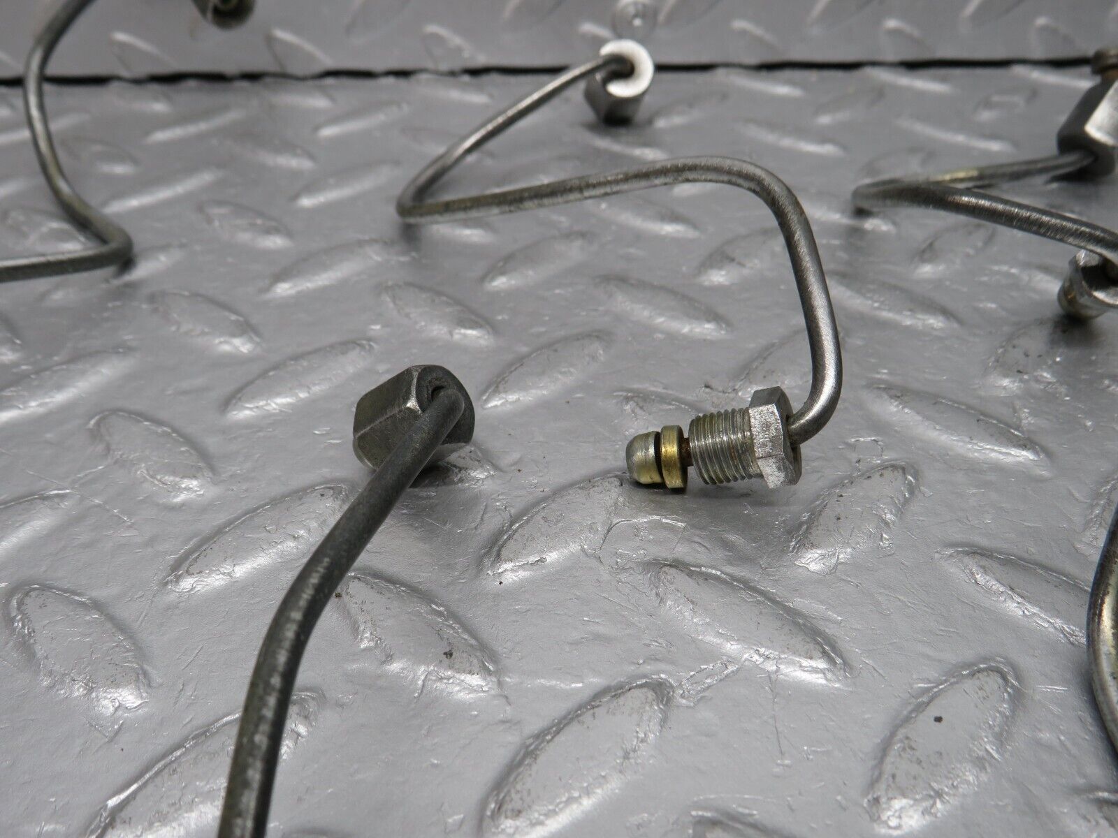 38877 Mercedes-Benz W201 190E 2.6L Fuel Line Pipe Set