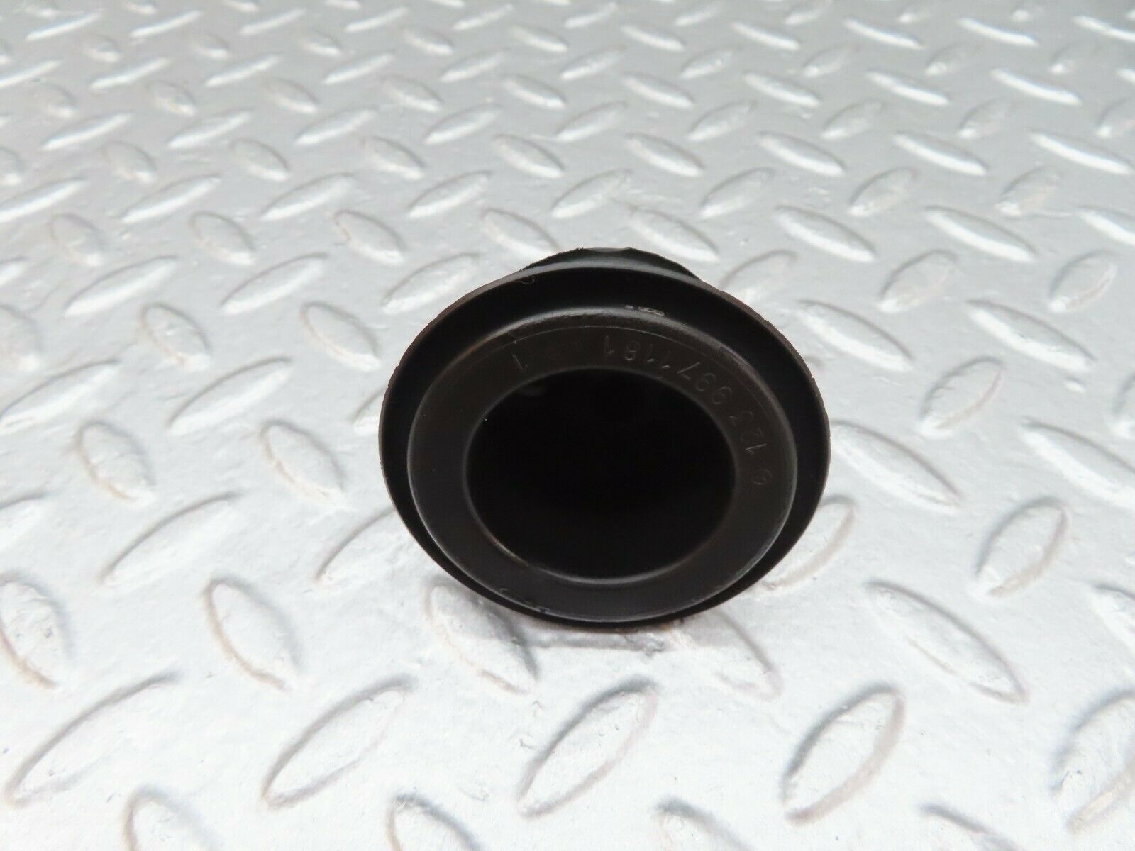 17960 Mercedes-Benz W123 200 Firewall Rubber Grommet 1239971181