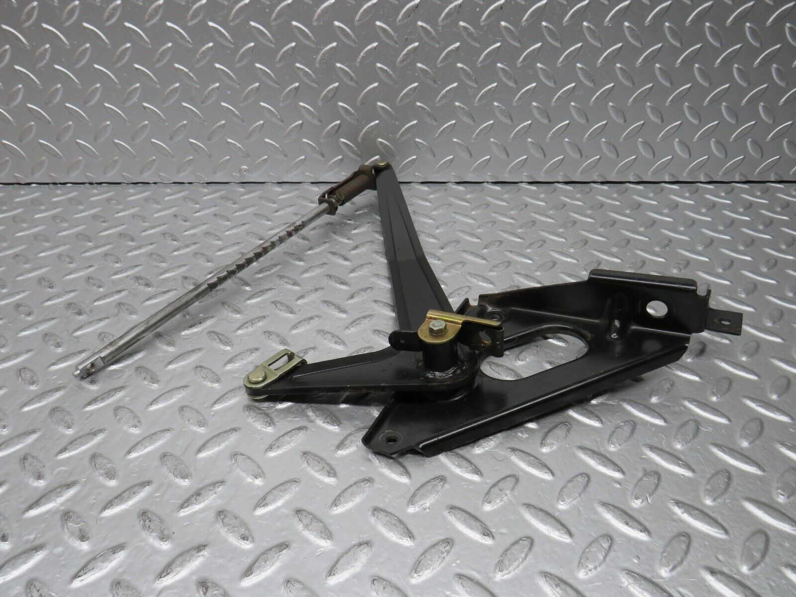 29786 Mercedes-Benz W123 230E Handbrake Regulator