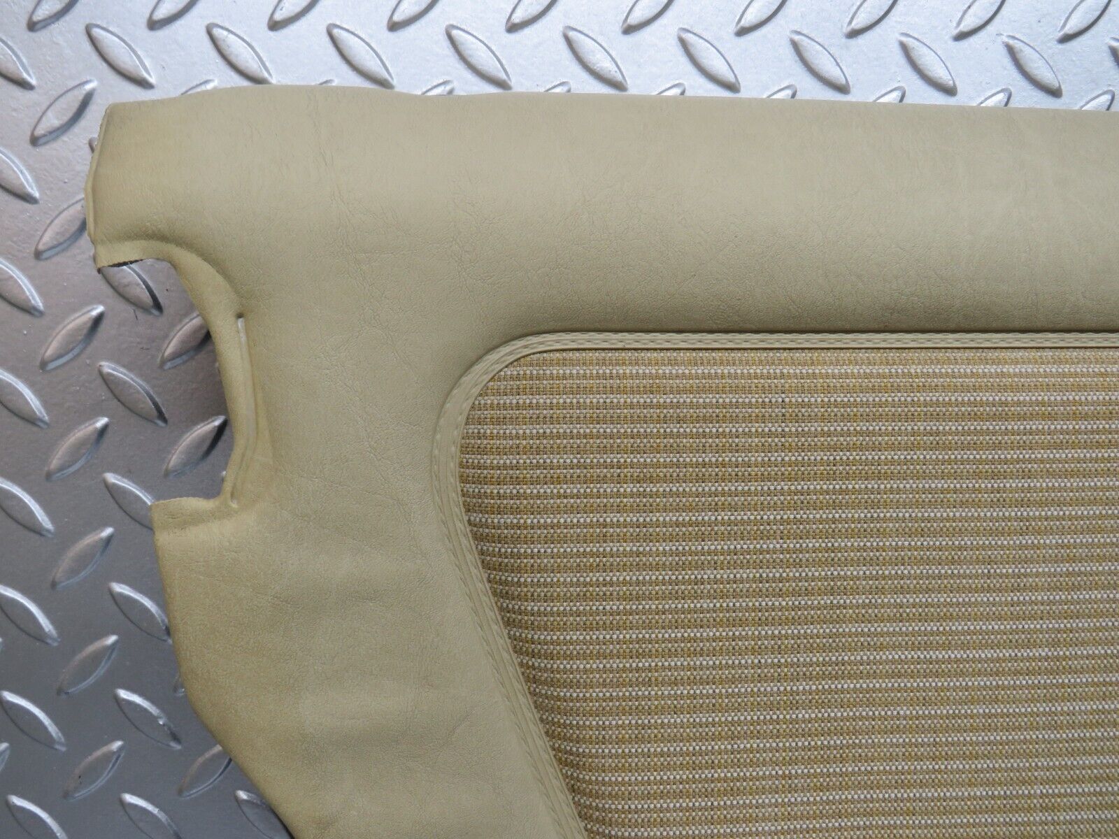 29616 Mercedes-Benz W123 230E Front Left Door Card Beige