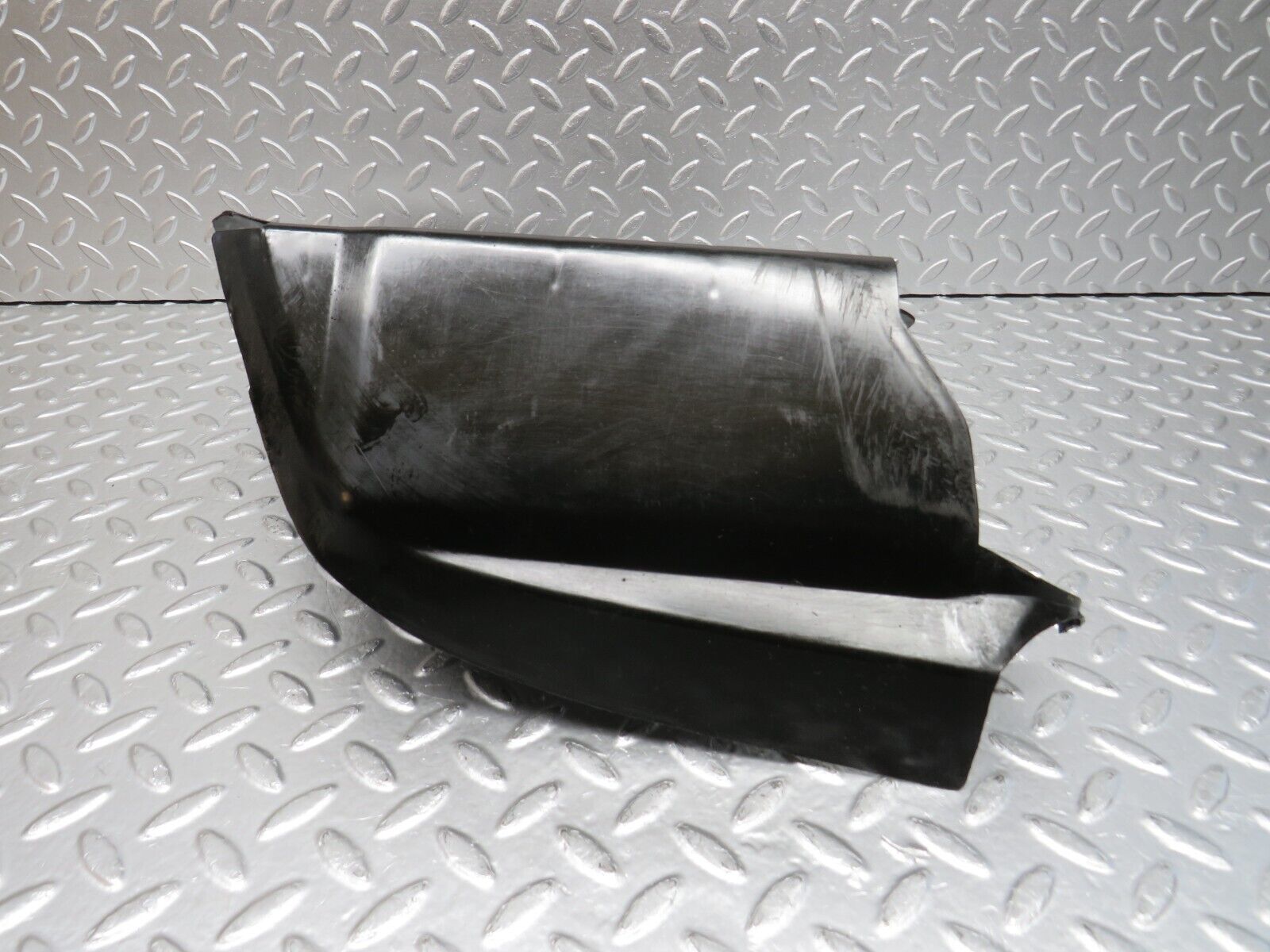 32362 Mercedes-Benz S124 300TE Wagon Mudguard Panel Left Side 1248840335