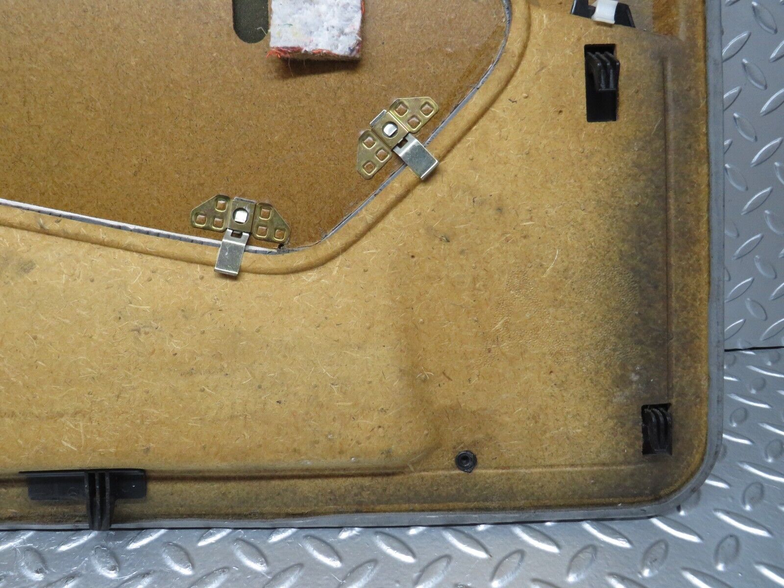 31178 Mercedes-Benz S124 220TE Wagon Front Right Door Card Grey