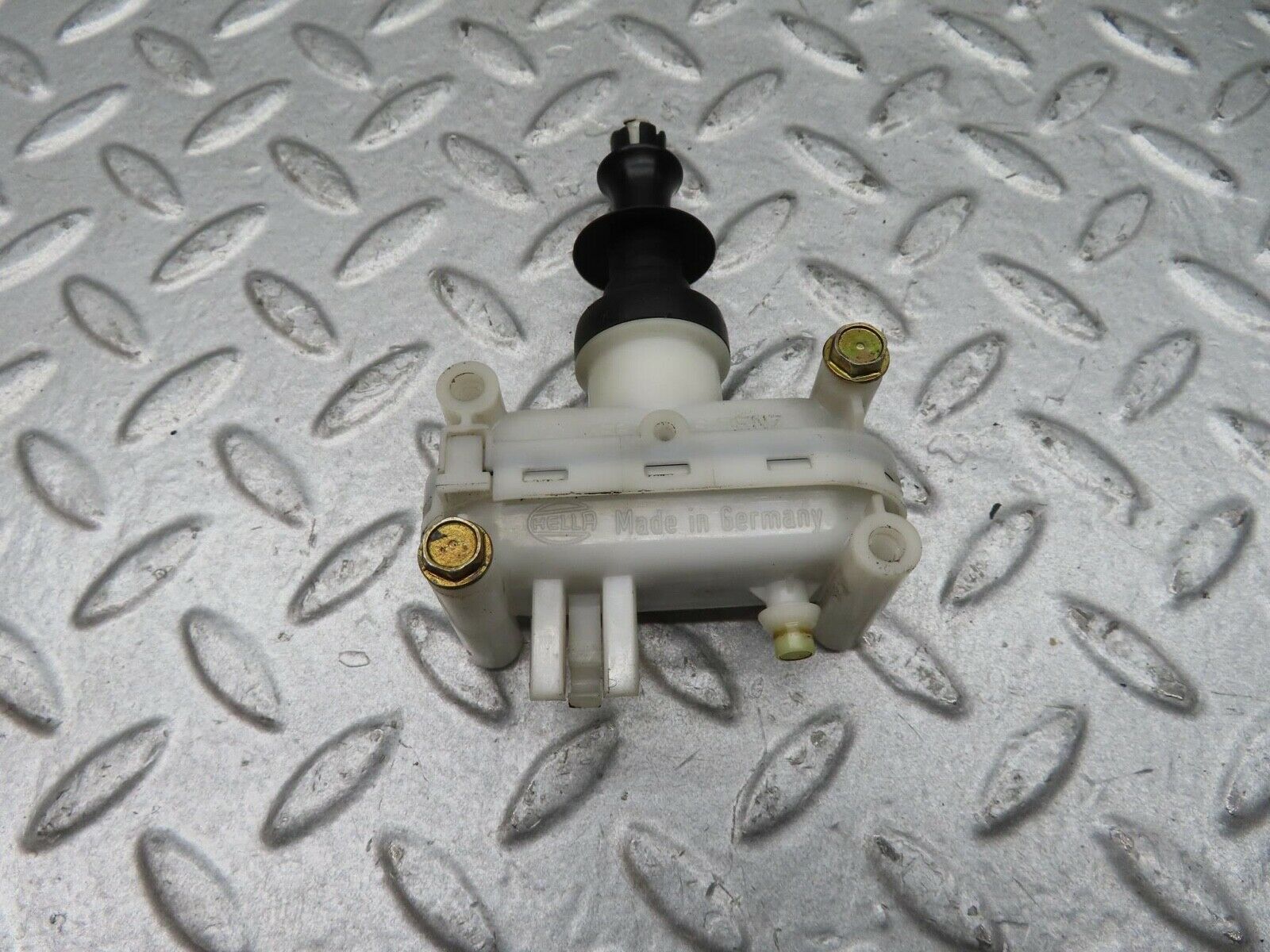 14548 Mercedes-Benz W201 190E Rear Right Door Lock Vacuum Actuator