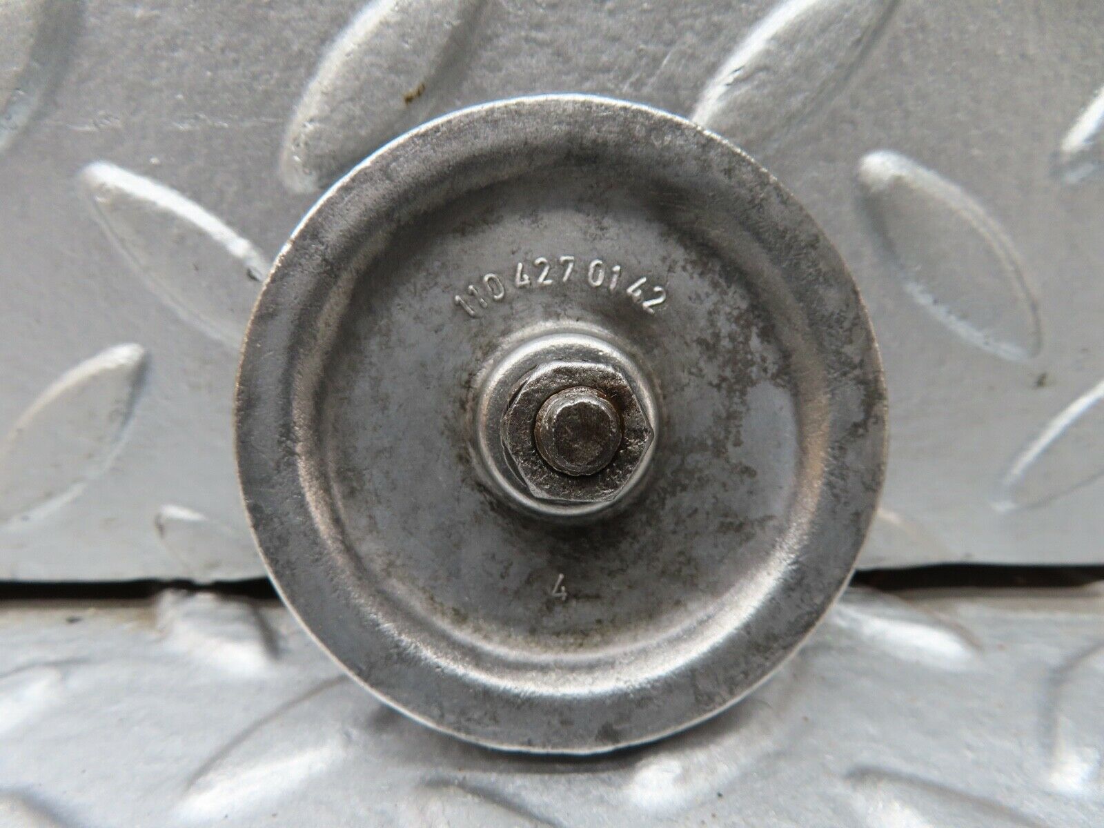 18257 Mercedes-Benz W111 220SE Coupe Handbrake Cable Pulley 1104270142