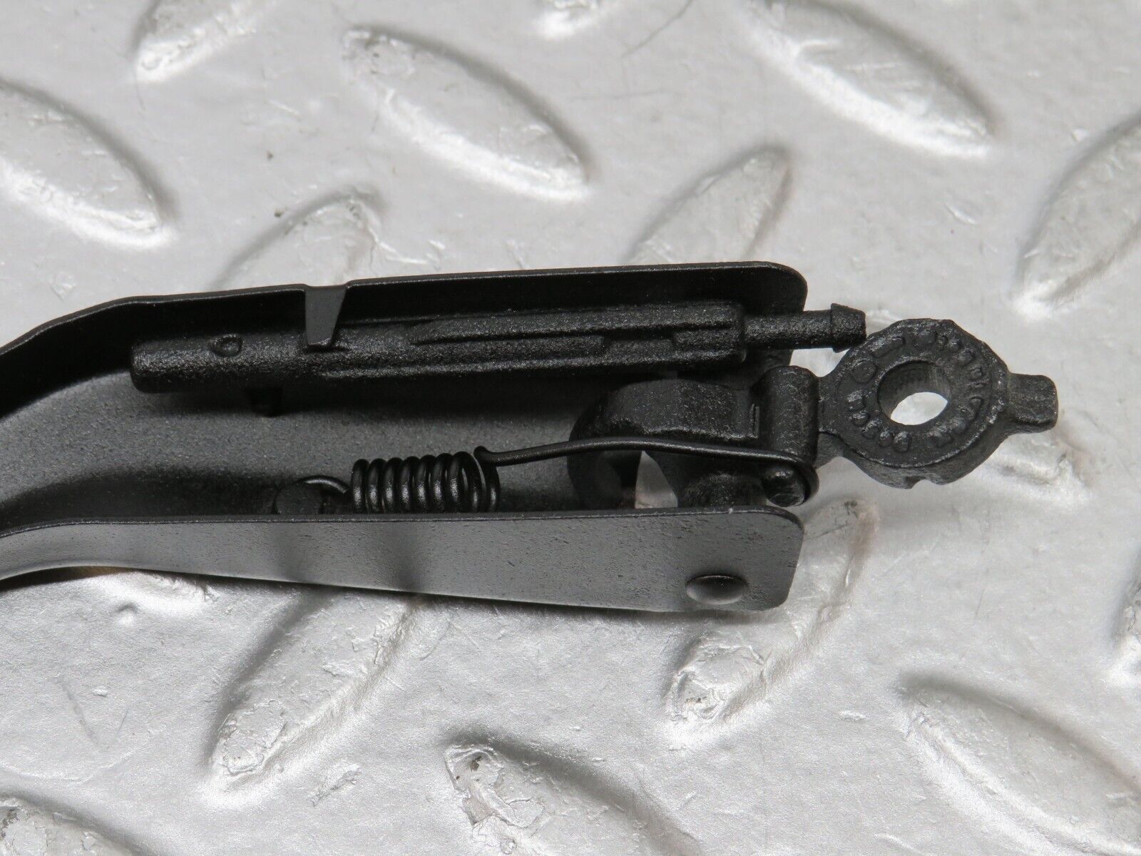 36340 Mercedes-Benz W126 420SE Headlight Wiper Arm Bosch Right Side