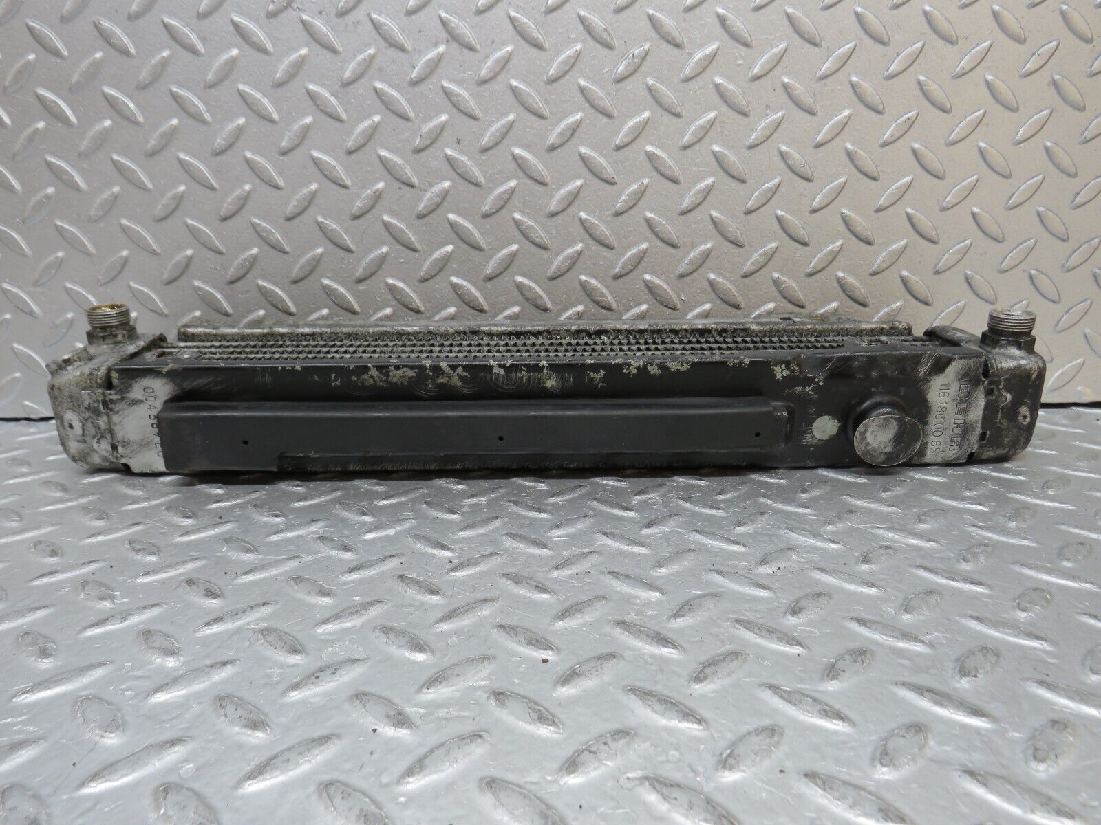 37406 Mercedes-Benz W109 300SEL Oil Cooler Radiator Behr 1161800065