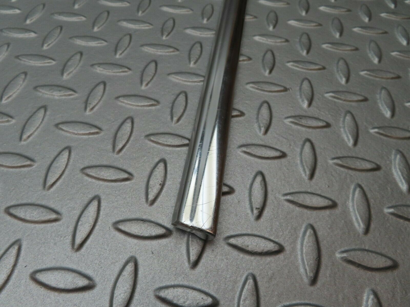 3745 Mercedes-Benz S123 200T Wagon Rear Right Door Chrome Moulding Trim