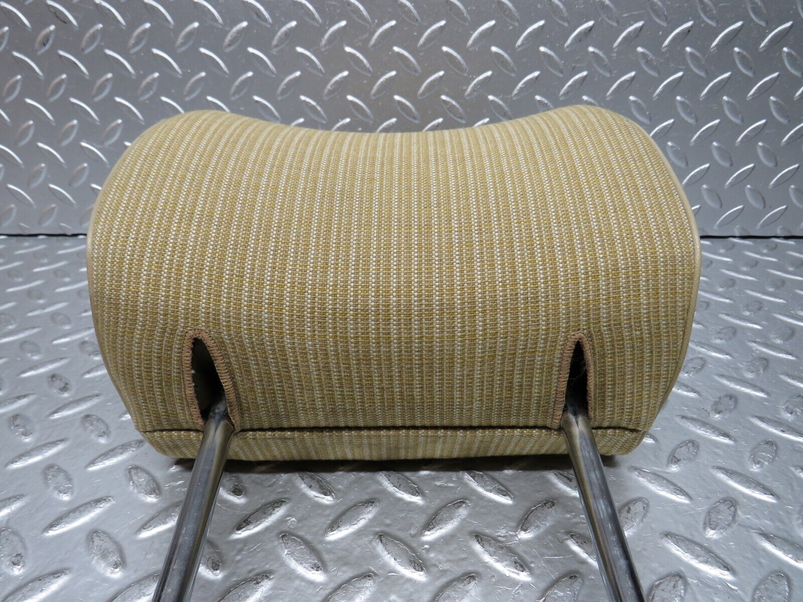 29802 Mercedes-Benz W123 230E Front Seat Headrest