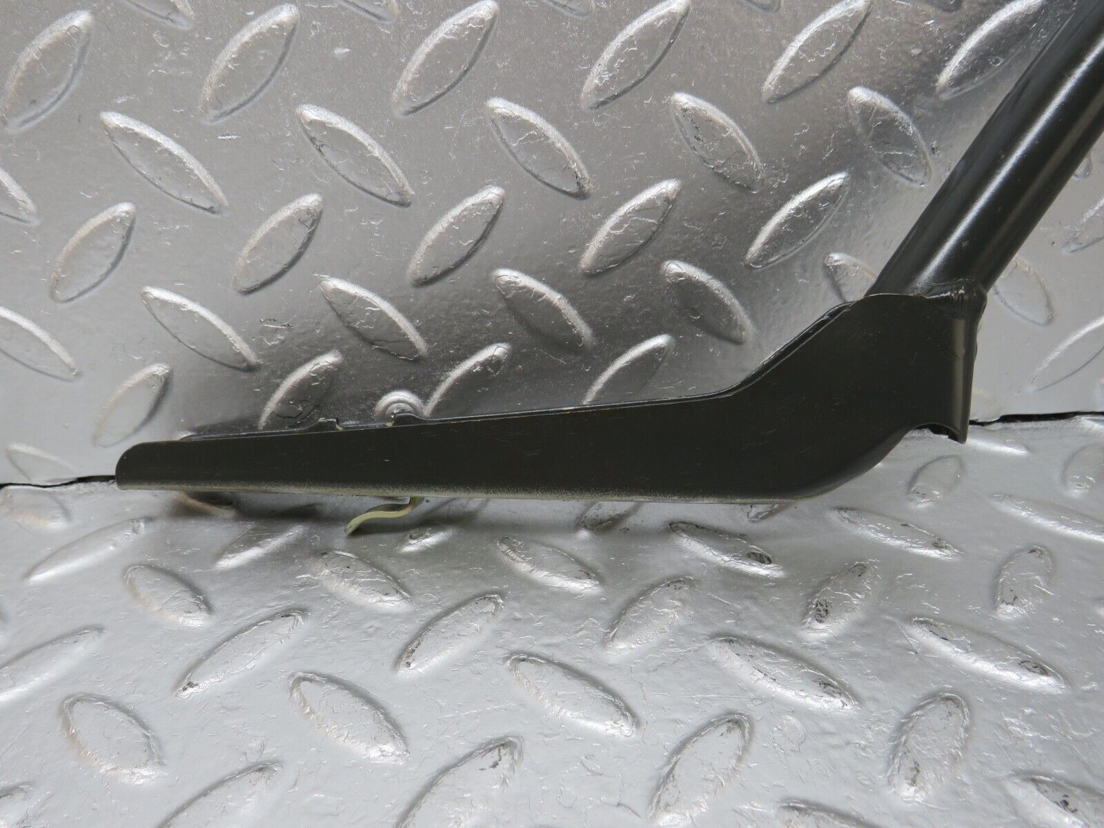 33726 Mercedes-Benz W201 190E 2.0L Trunk Lid Hinge Left Side