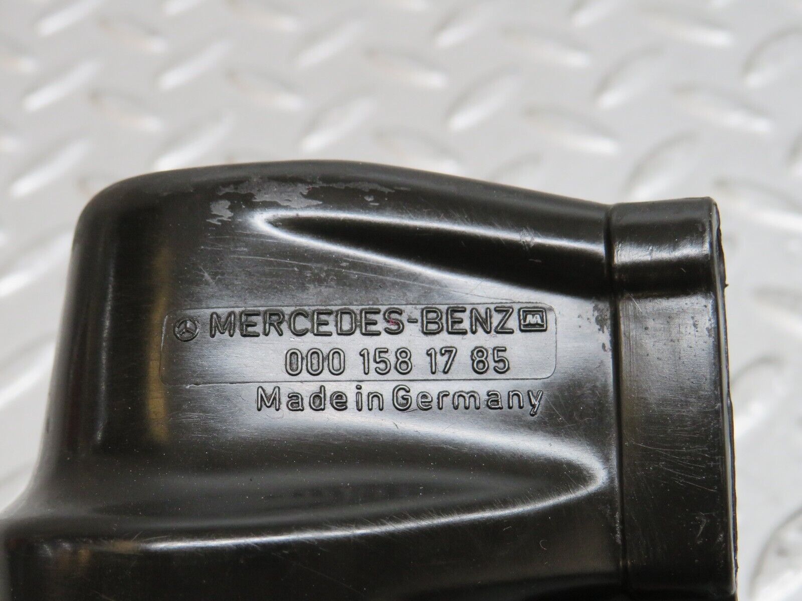 29601 Mercedes-Benz W124 230E Ignition Coil Protective Cap 0001581785