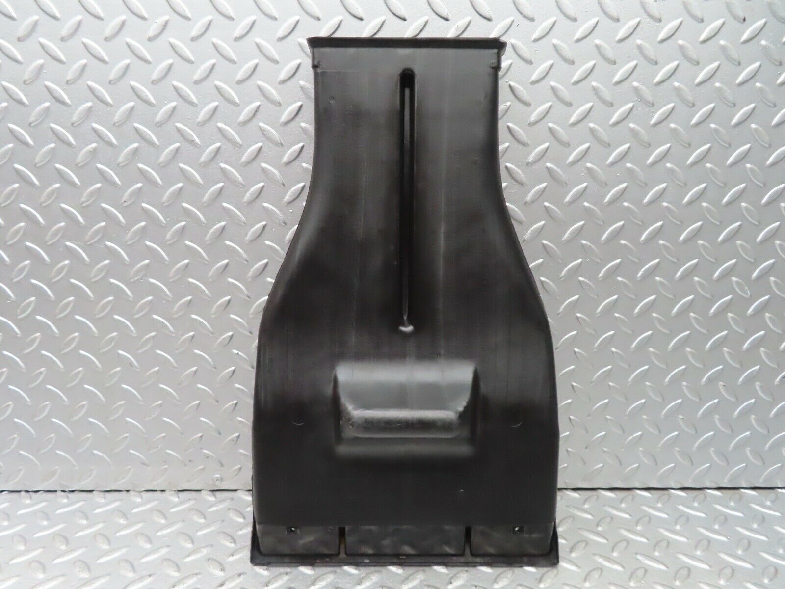 19299 Mercedes-Benz C140 CL420 Coupe Rear Air Duct 1408310046