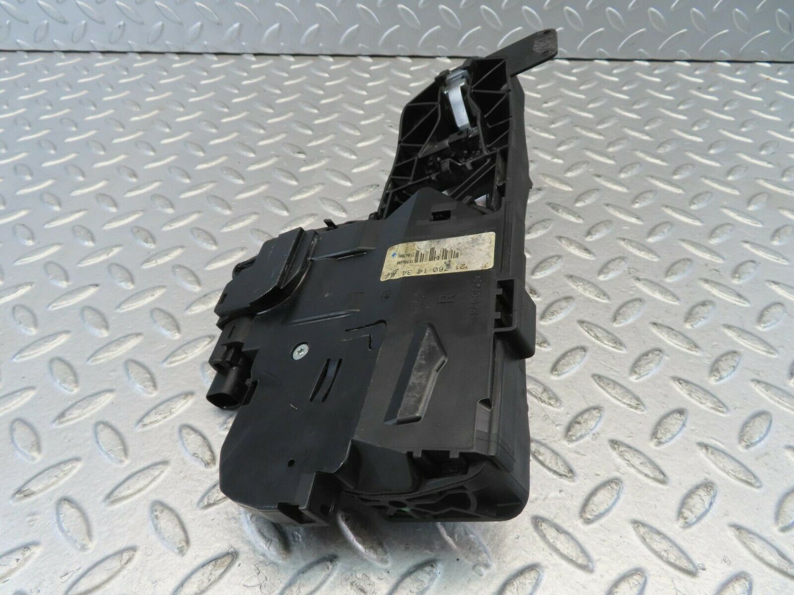 11176 Mercedes-Benz W221 S320 Front Right Door Handle