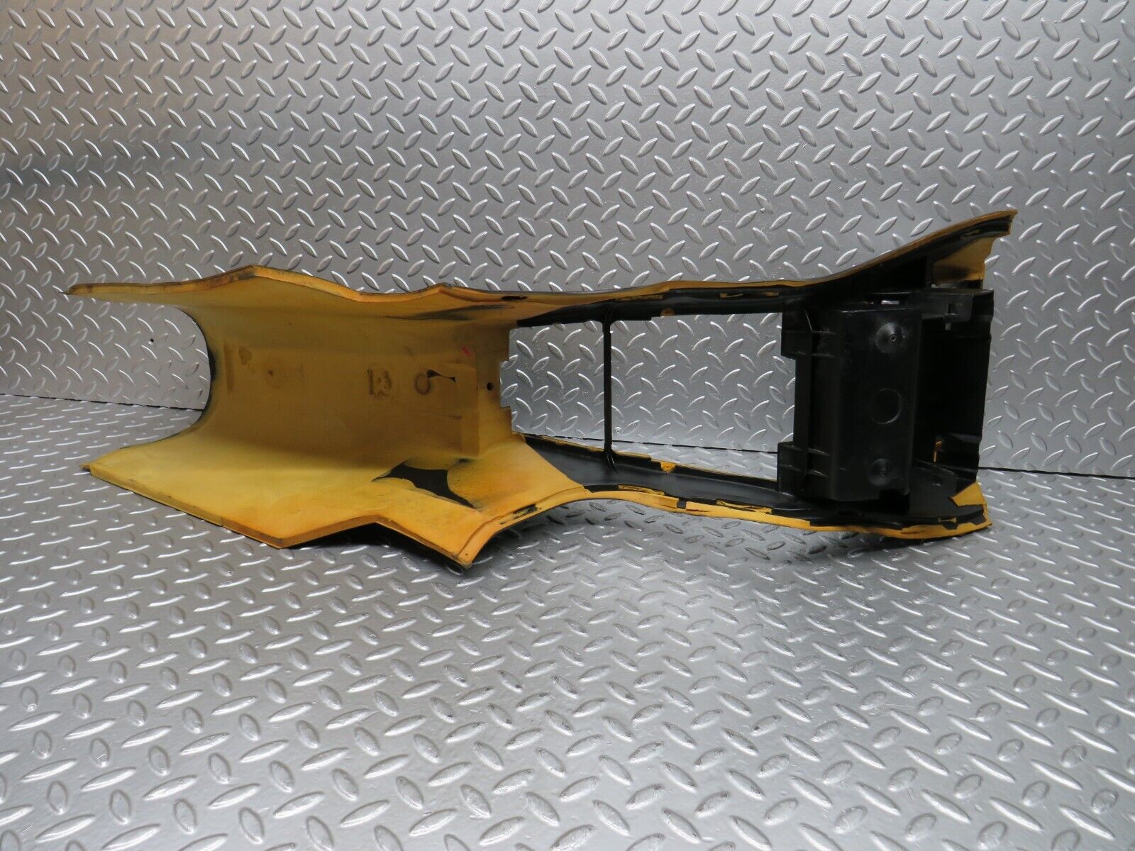 29745 Mercedes-Benz W123 230E Centre Console