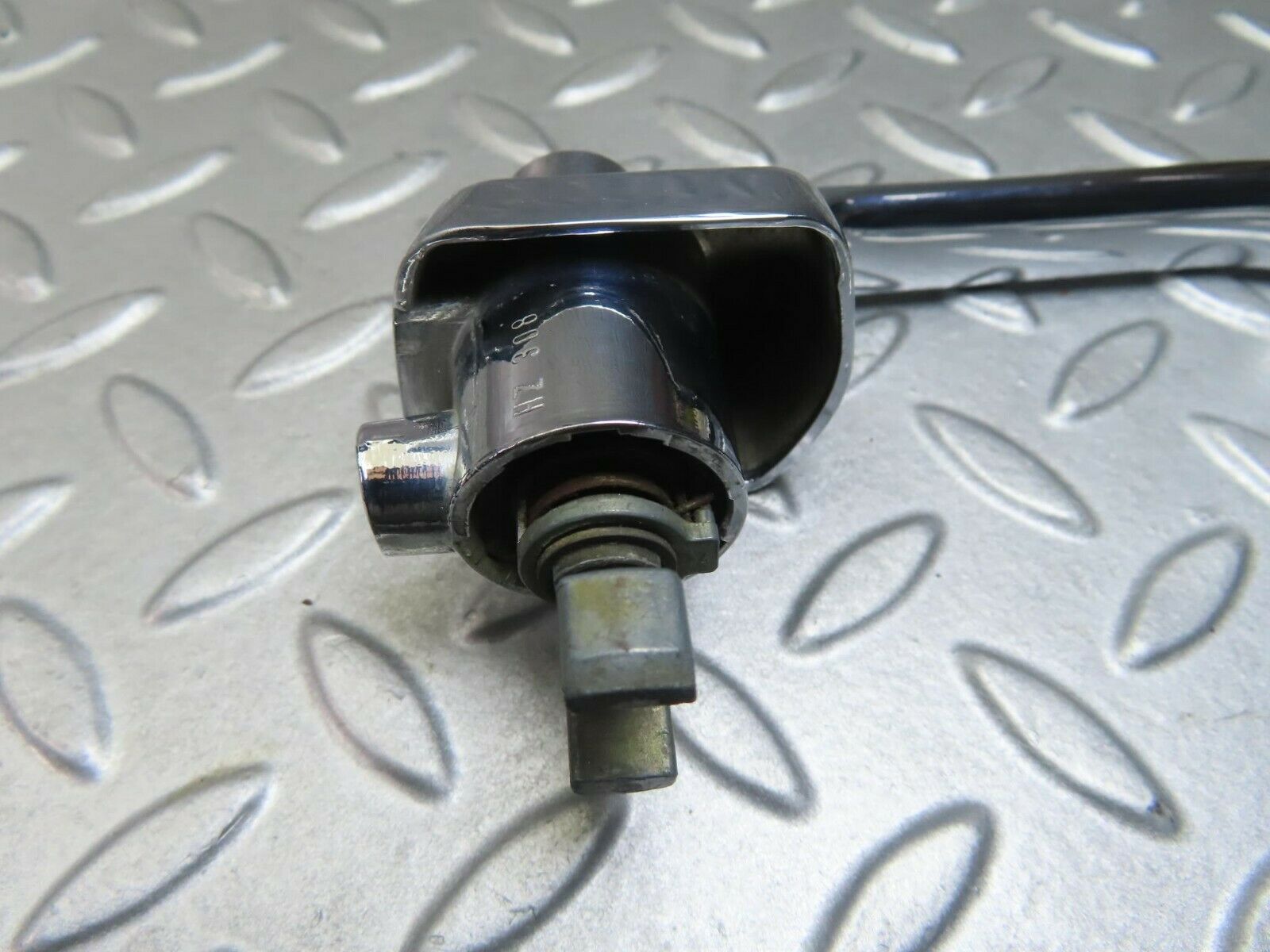 8808 Mercedes-Benz W115 Chrome Door Handle Front Right No Key 1157660201