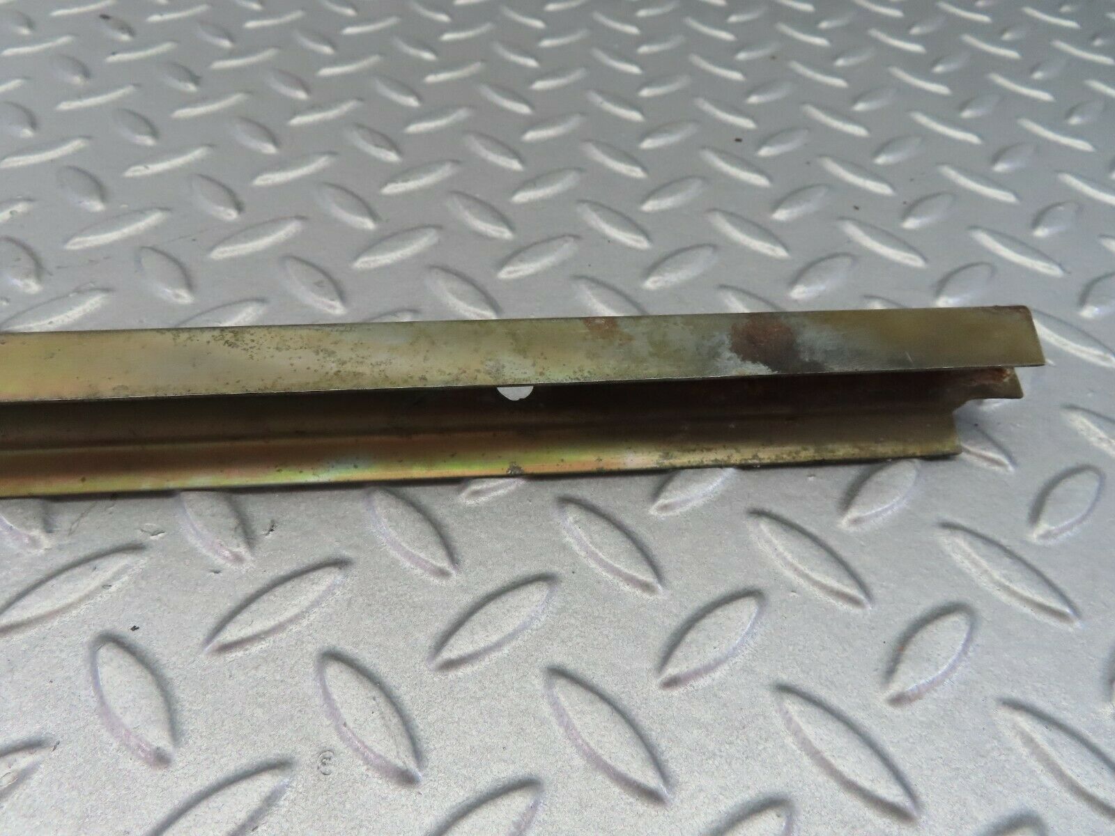 7938 Mercedes-Benz W115 220D Rear Left Manual Window Regulator