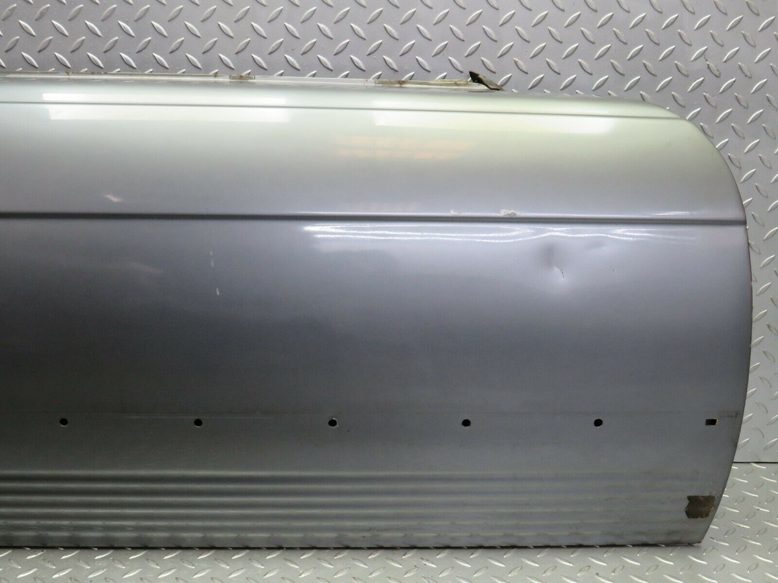 22669 Mercedes-Benz C107 450SLC Coupe Front Right Door