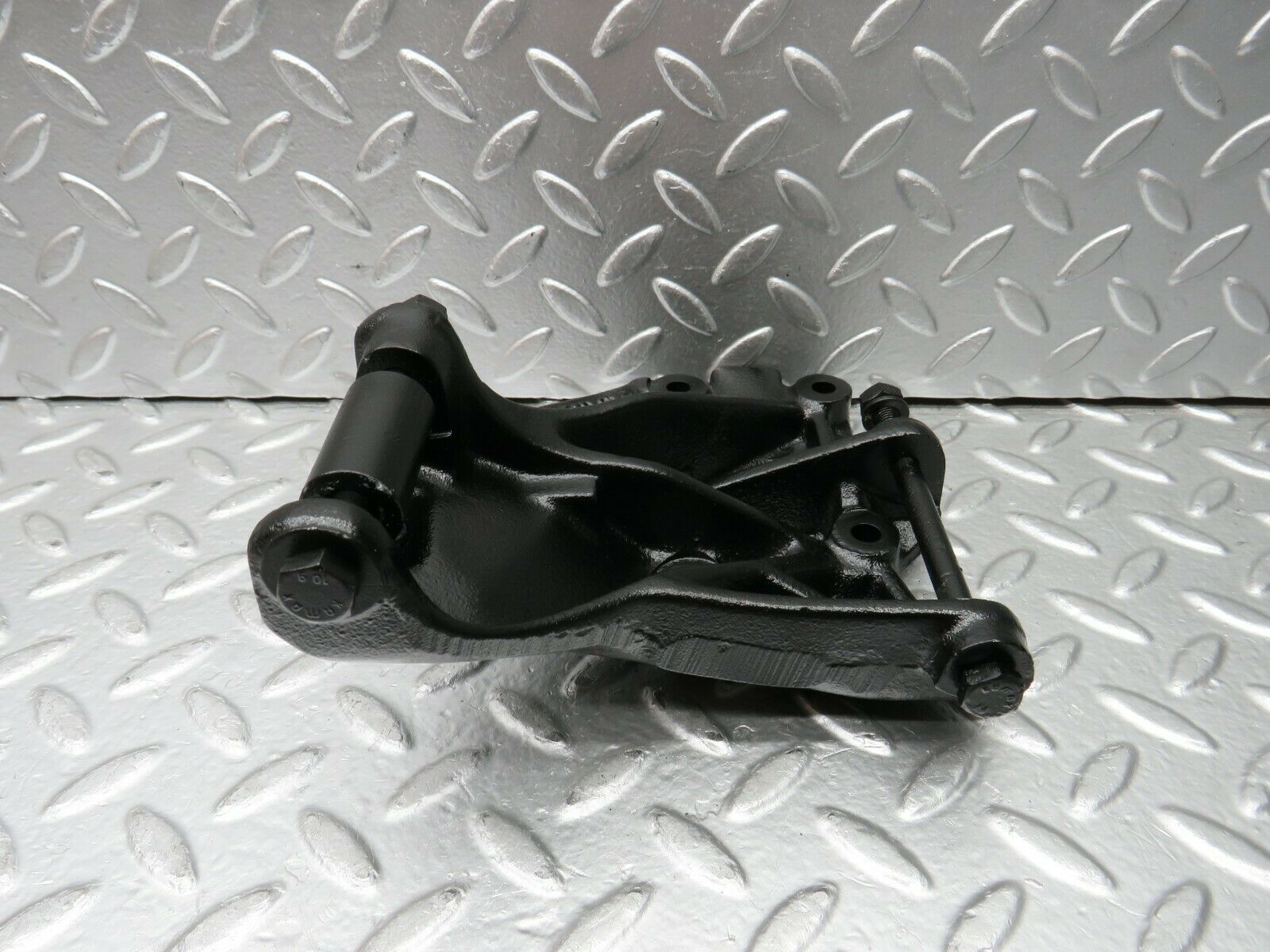 24087 Mercedes-Benz W123 280E Alternator Generator Bracket 1101550735