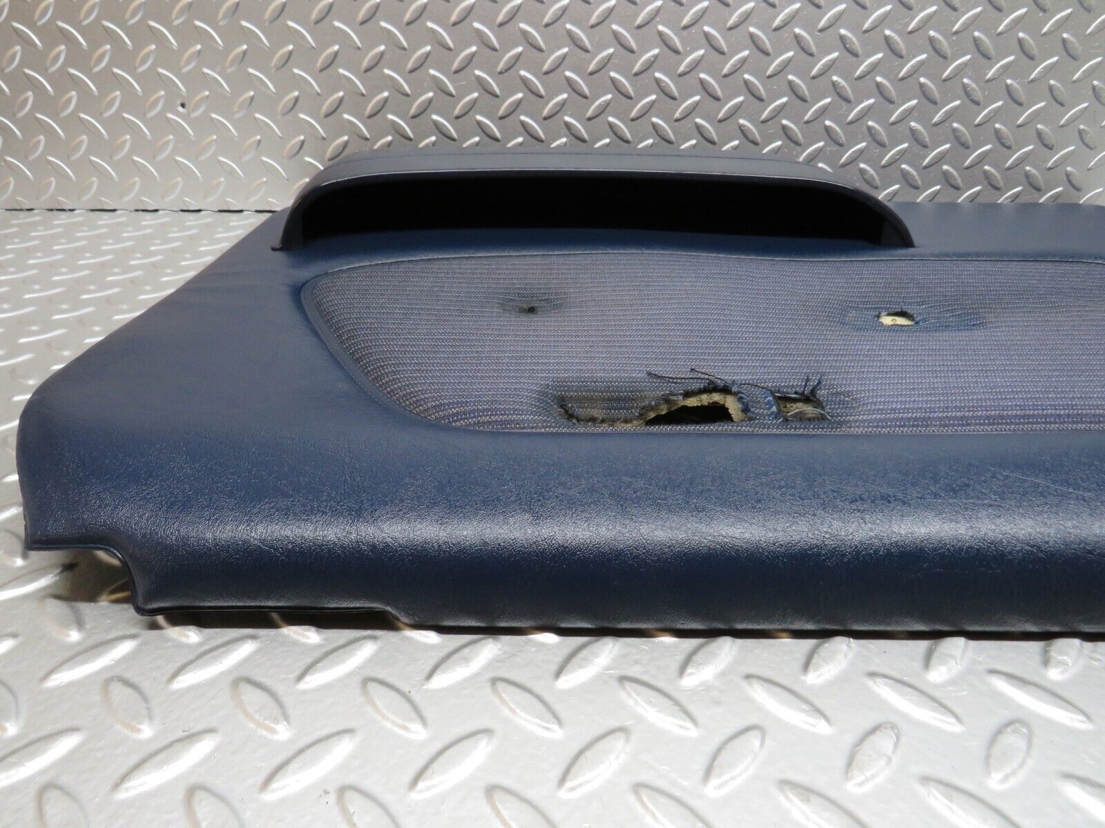 26765 Mercedes-Benz W123 240D Front Left Door Card Blue