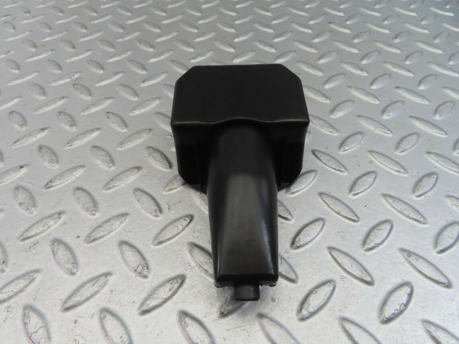 10362 Mercedes-Benz W201 190E Door Lock Vacuum Actuator Rear Left 2018050590