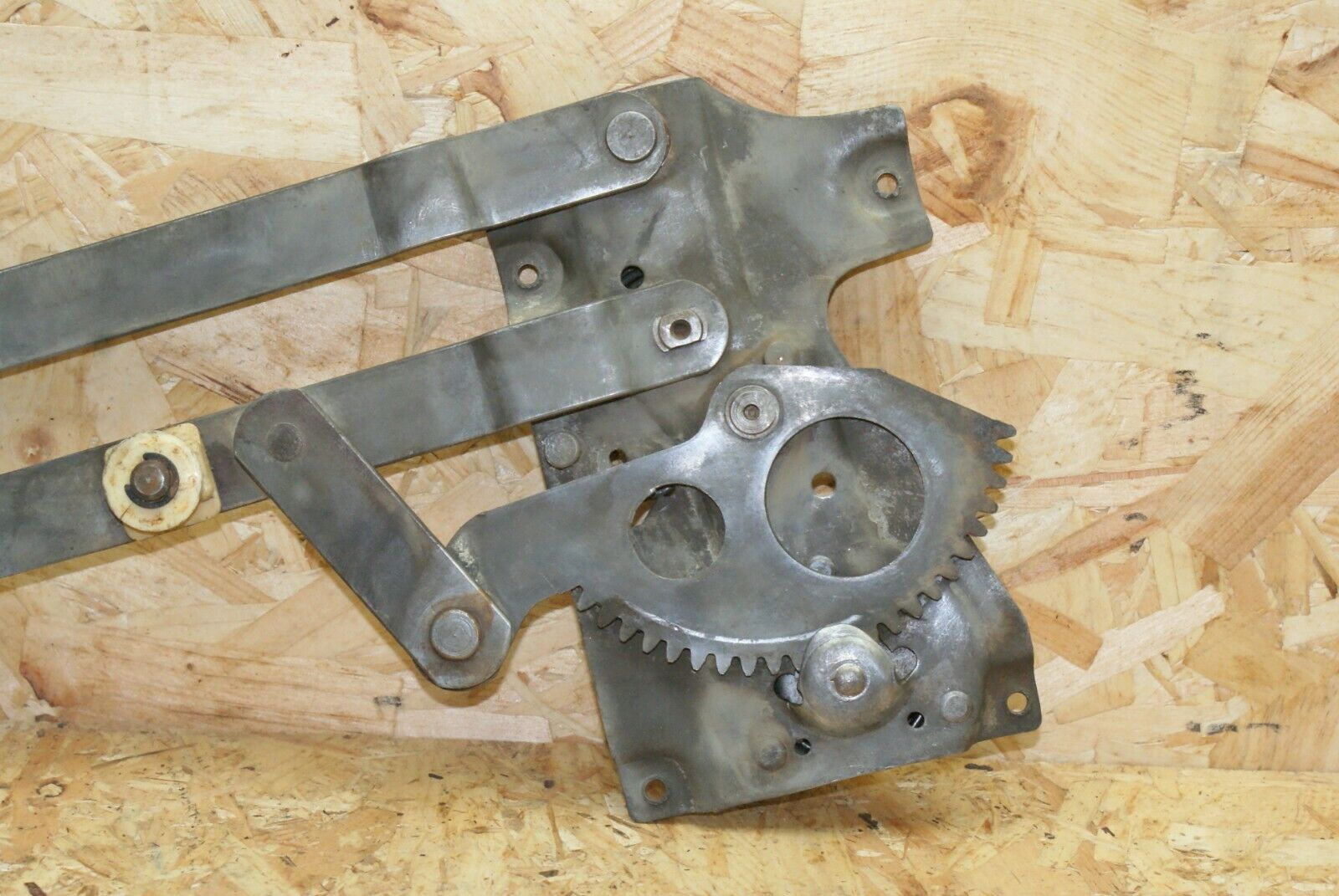 2429 Mercedes-Benz W120 PONTON Rear Left Manual Window Regulator