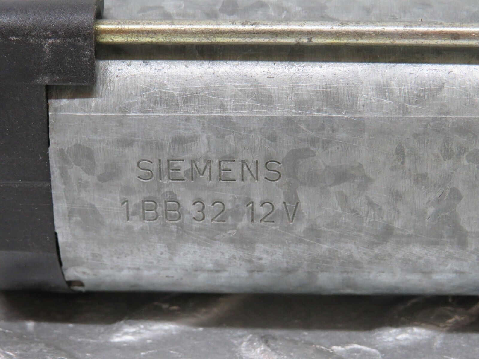 37068 Mercedes-Benz C126 420SEC Coupe Front Right Seat Adjustment Motor Brose