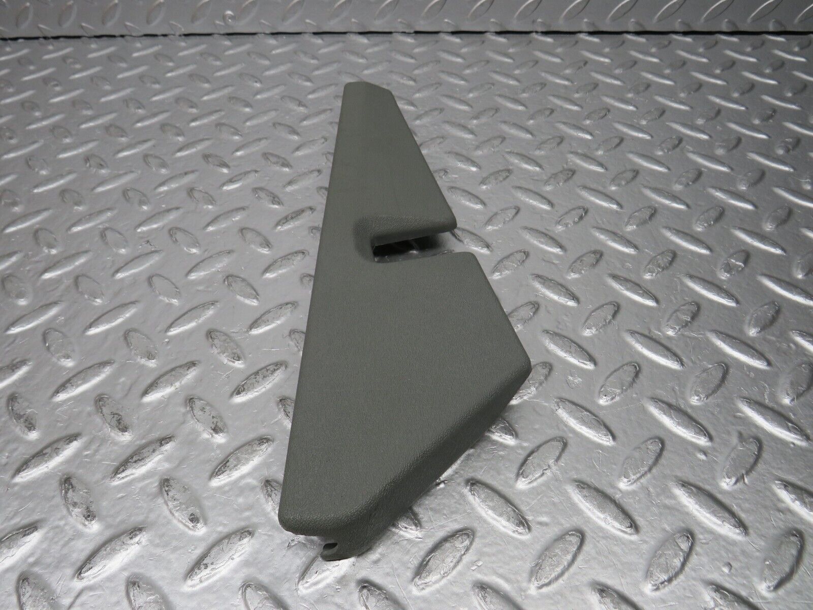 30451 Mercedes-Benz W124 230E Front Right Driver Seat Trim Grey 1249190220