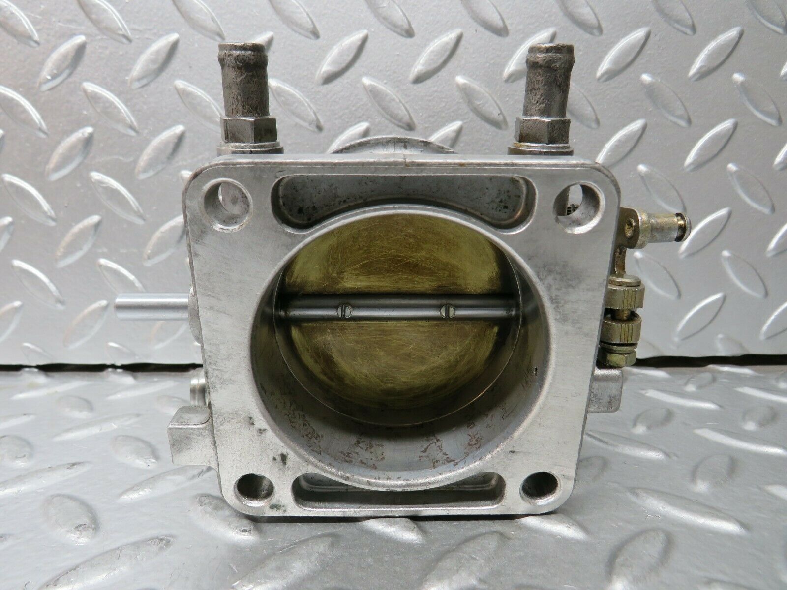 23525 Mercedes-Benz W114 280E Throttle Body Valve