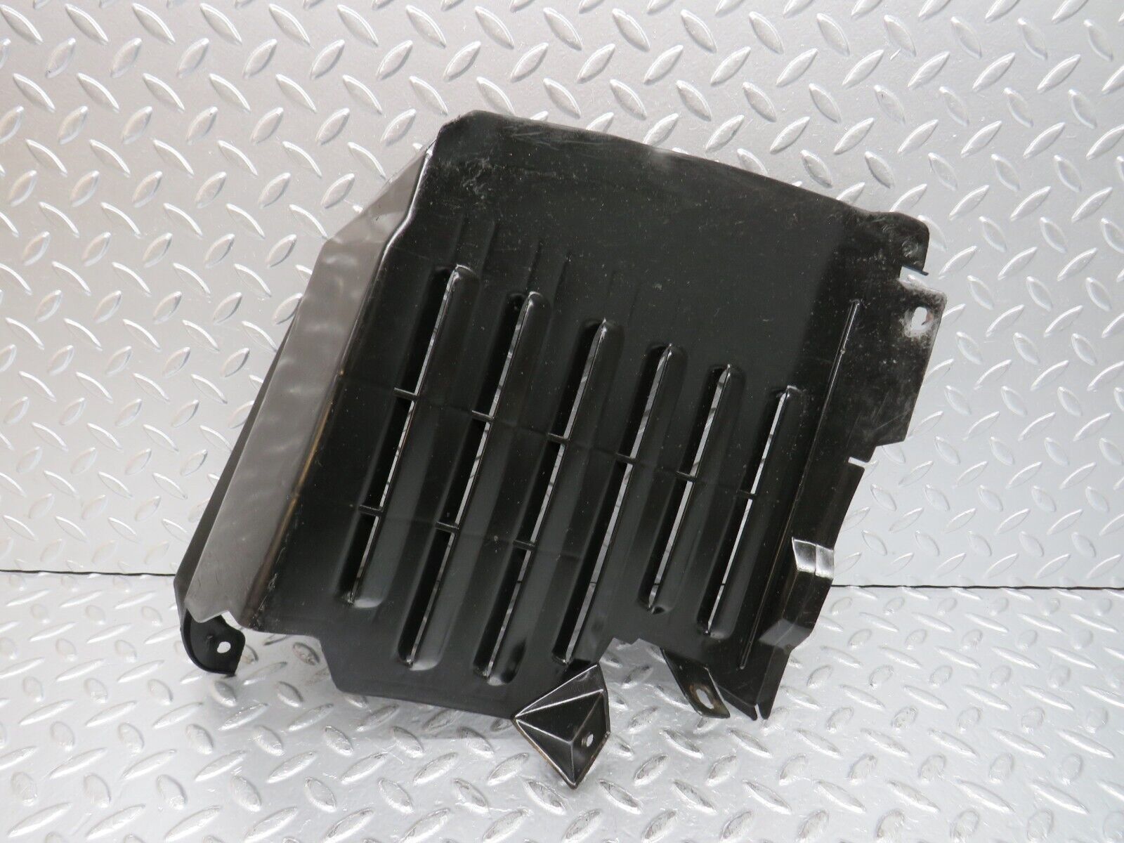 32362 Mercedes-Benz S124 300TE Wagon Mudguard Panel Left Side 1248840335