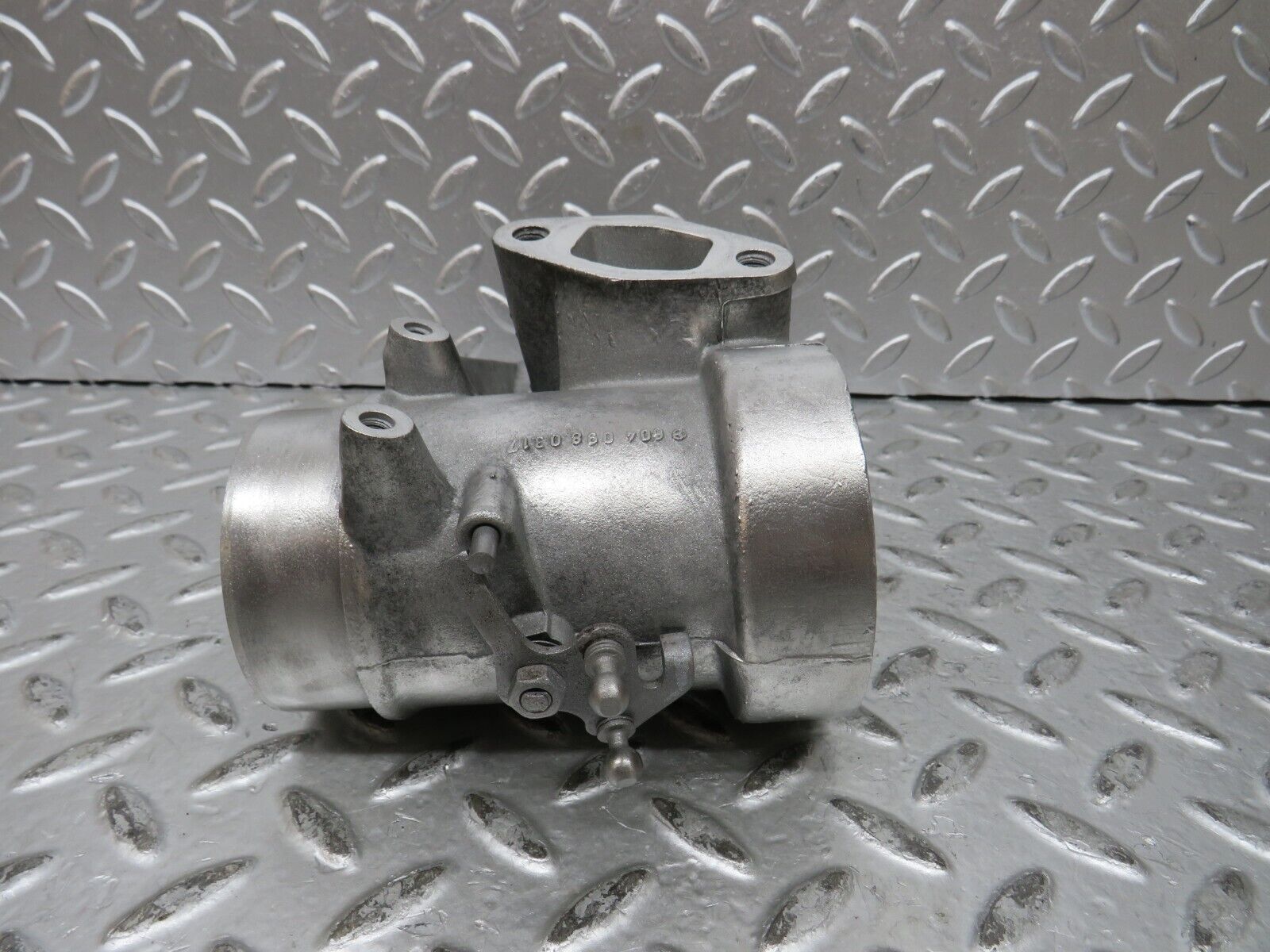 27826 Mercedes-Benz S124 300TE Wagon Throttle Body Valve 6040980317