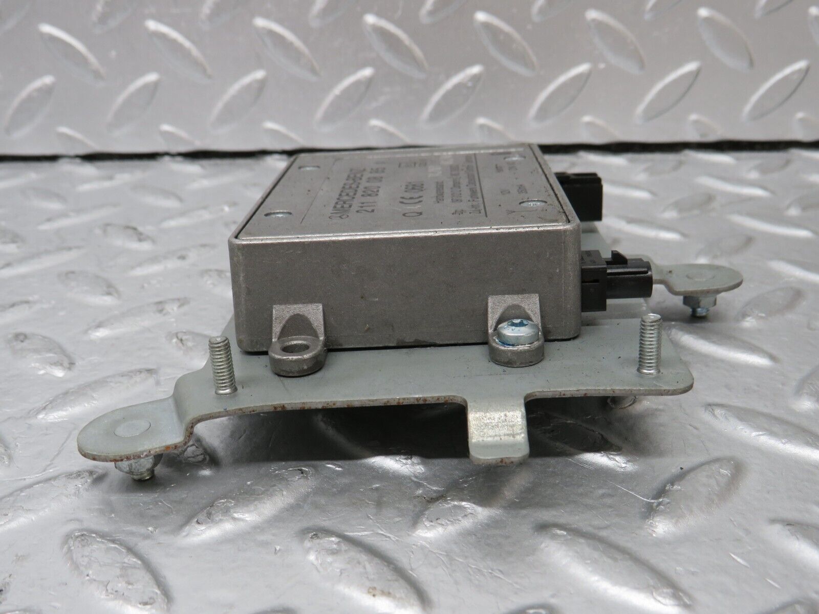 35151 Mercedes-Benz W221 Bluetooth Control Module 2118200885