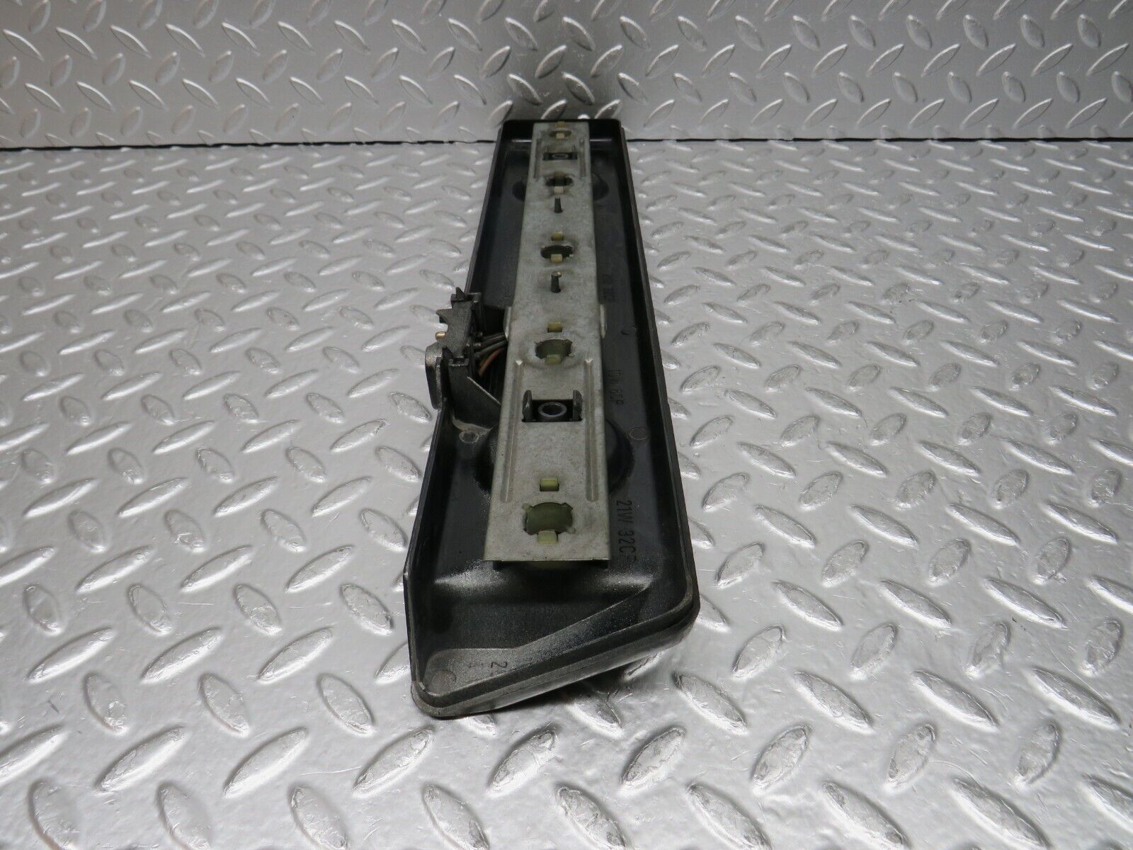 0105 Mercedes-Benz W123 Tail Light Bulb Holder Right Side 22064R