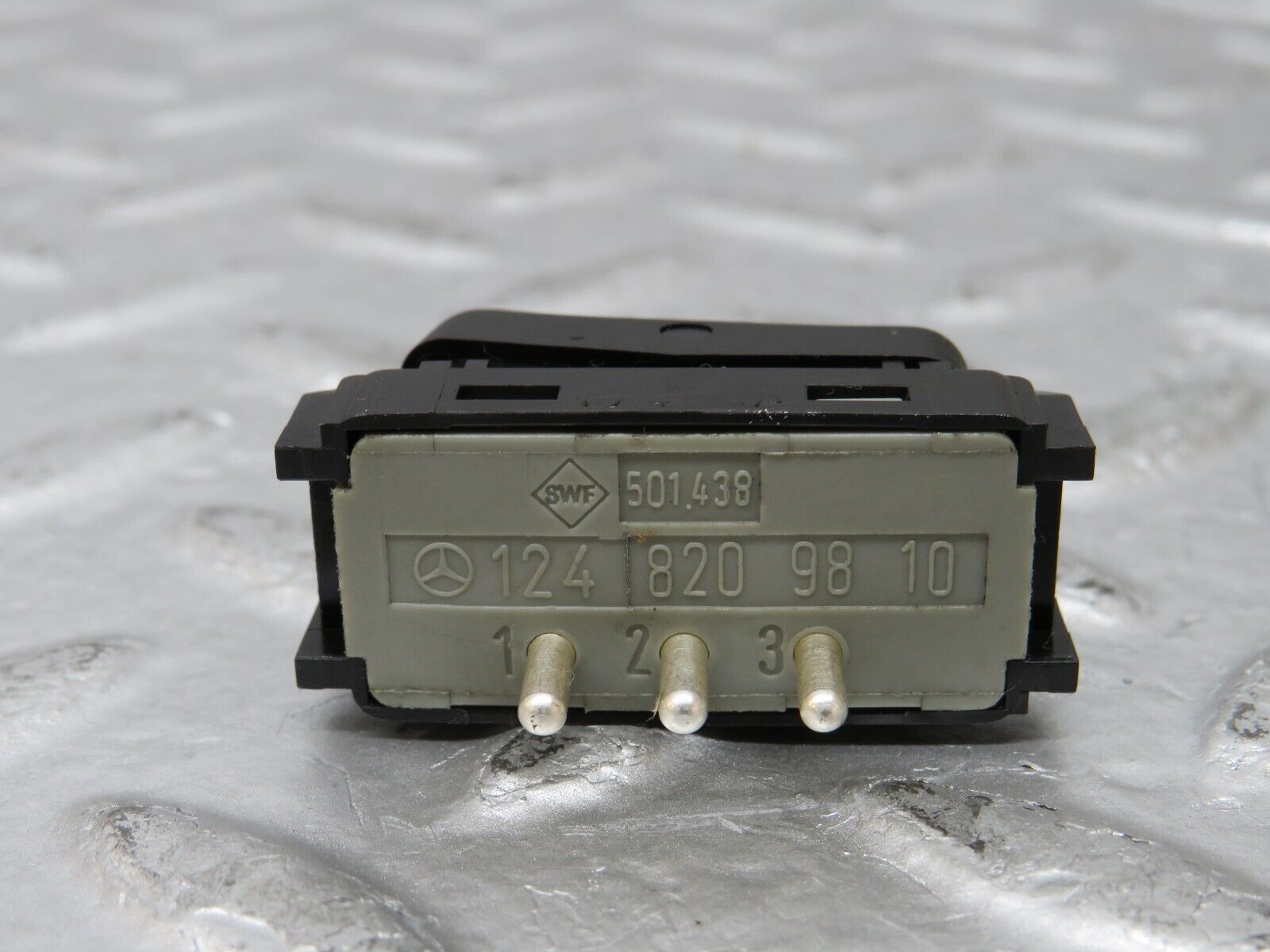 25813 Mercedes-Benz W124 280E Interior Dome Light Switch 1248209810