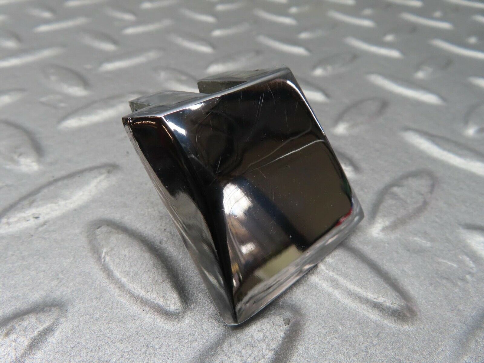 14144 Mercedes-Benz C107 280SLC Left Door Window Channel Chrome Top