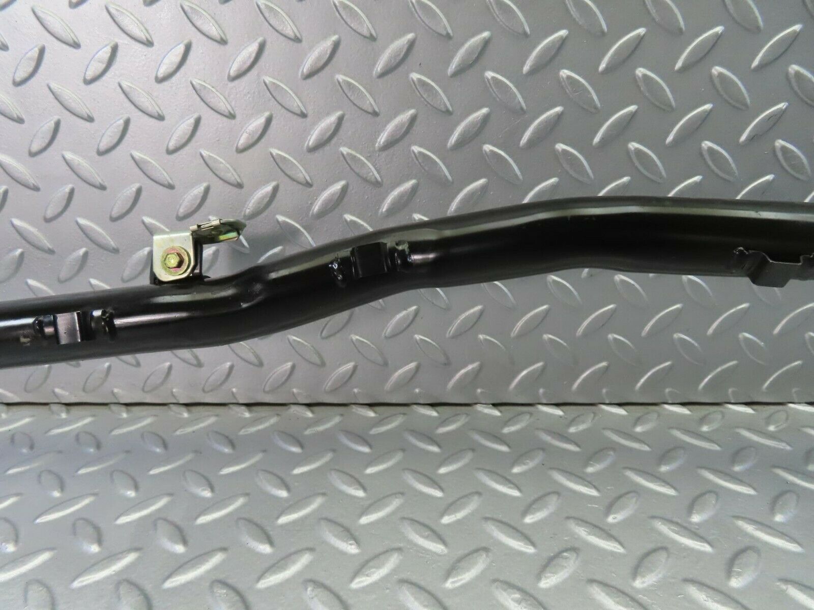 10489 Mercedes-Benz W201 190E Dashboard Bracket
