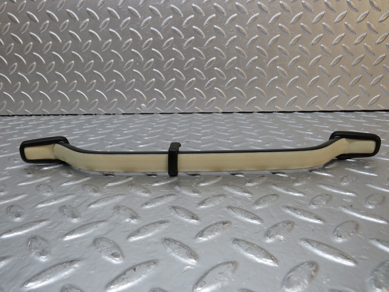 30989 Mercedes-Benz W123 200D Interior Roof Grab Handle Set