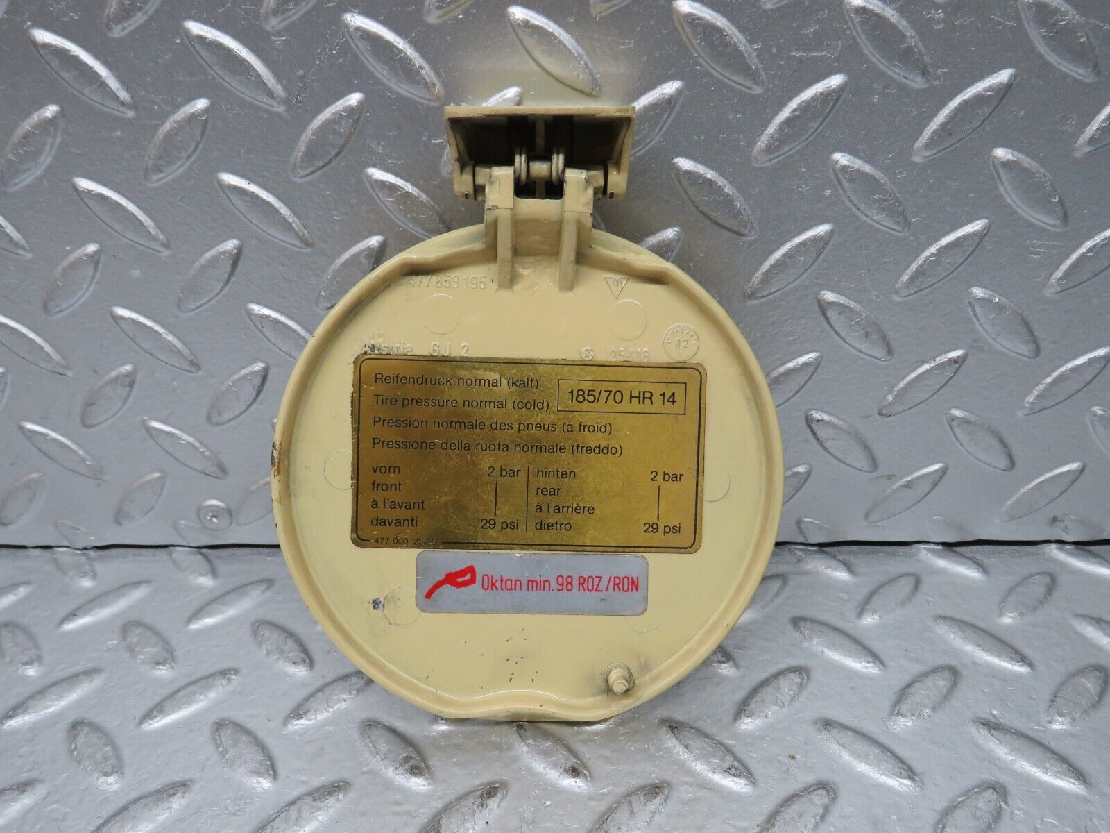 30066 Porsche 924 Fuel Tank Flap Cap 477853195