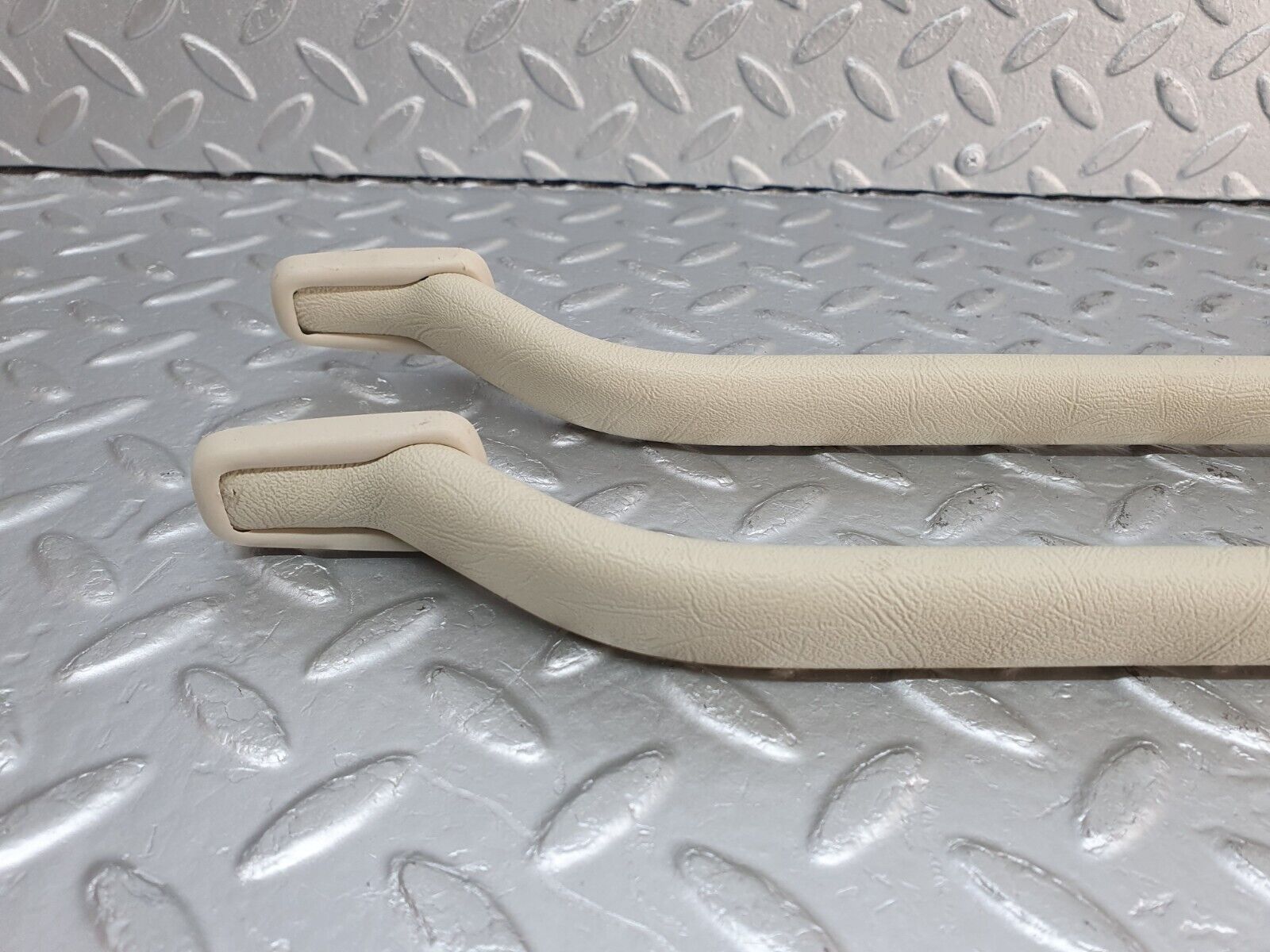 41061 Mercedes-Benz W126 300SE Interior Roof Grab Handle Set