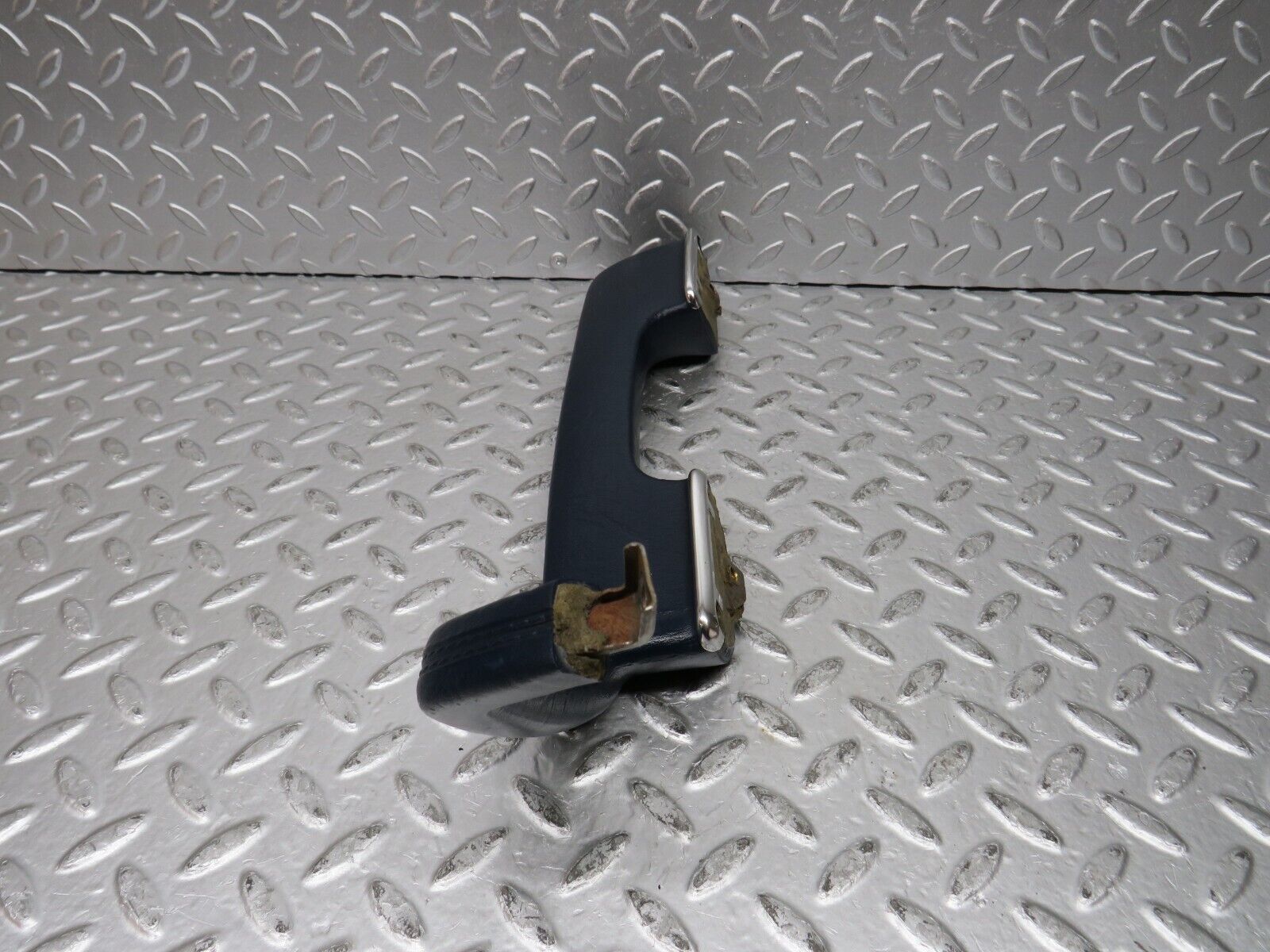 31982 Mercedes-Benz W123 230E Front Left Interior Door Handle 1239701701