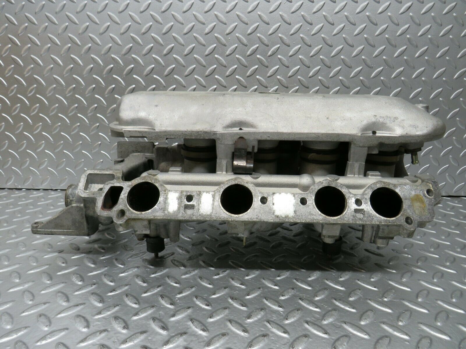 23425 Mercedes-Benz W116 350SE Intake Manifold 1161413501