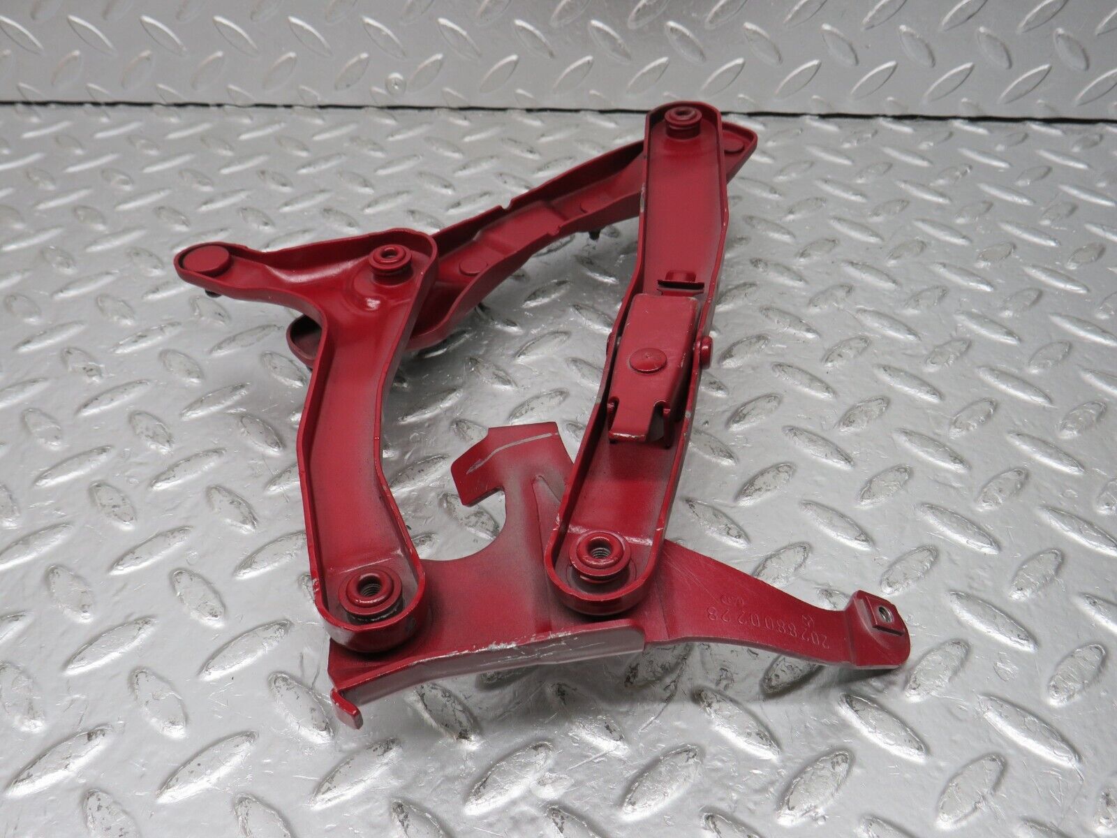 33416 Mercedes-Benz W202 C180 Bonnet Hinge Right Side 2028800228