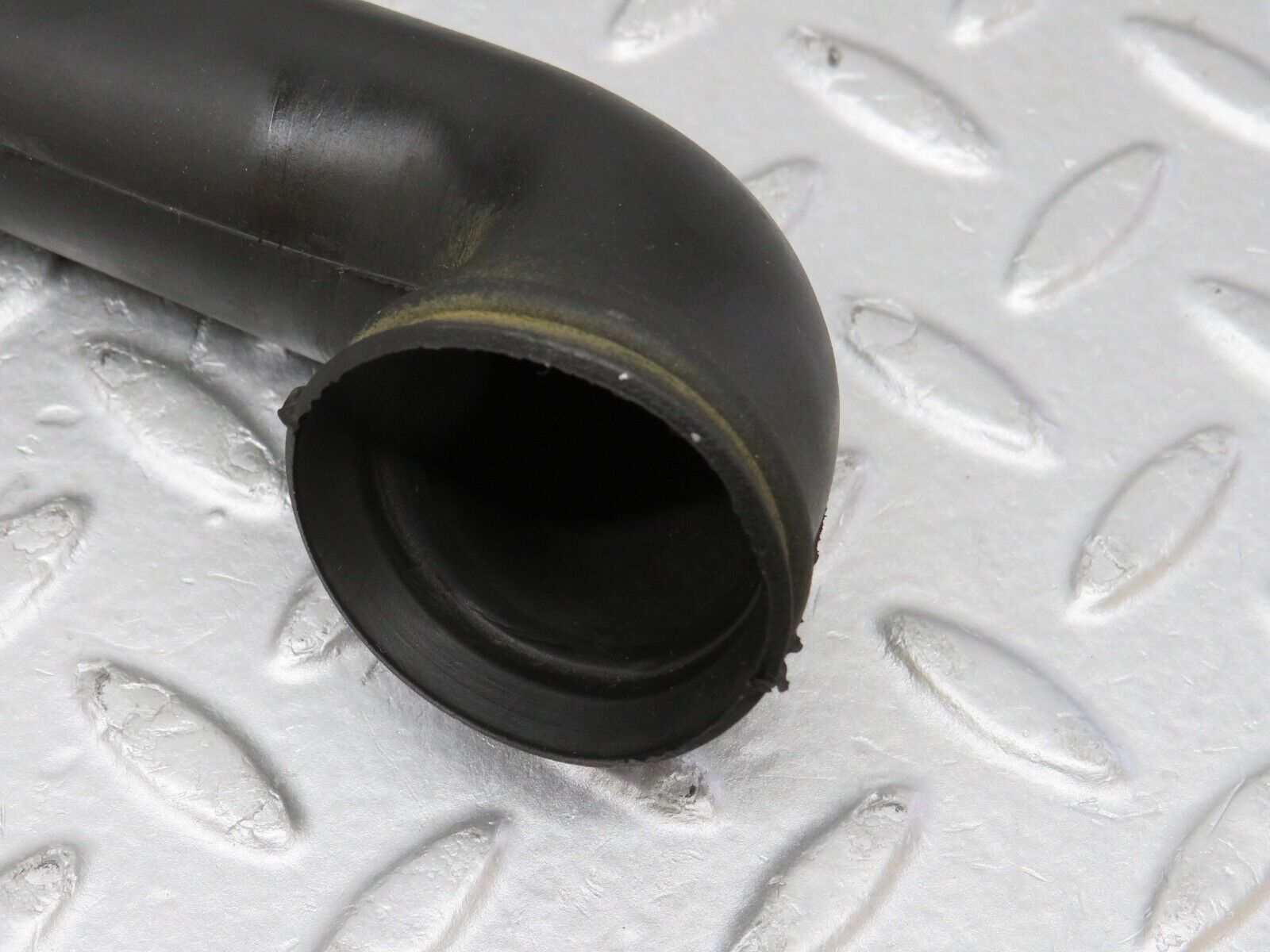 39692 Mercedes-Benz R129 320SL Coupe Heater Drain Pipe 1296280169