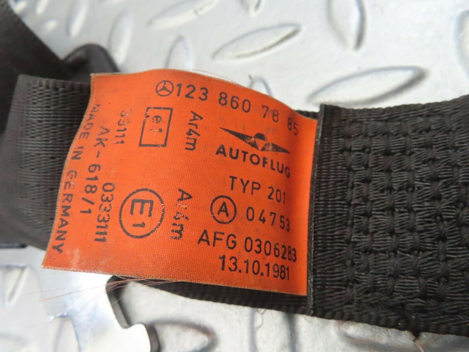 9972 Mercedes-Benz C123 230CE Coupe Rear Seat Belt Set With Buckles 1238607885