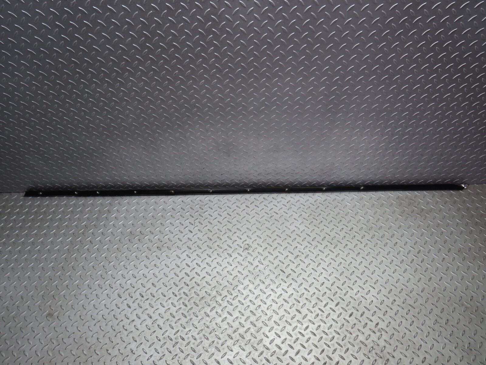 37441 Mercedes-Benz W109 300SEL Right Skirt Chrome Trim Strip