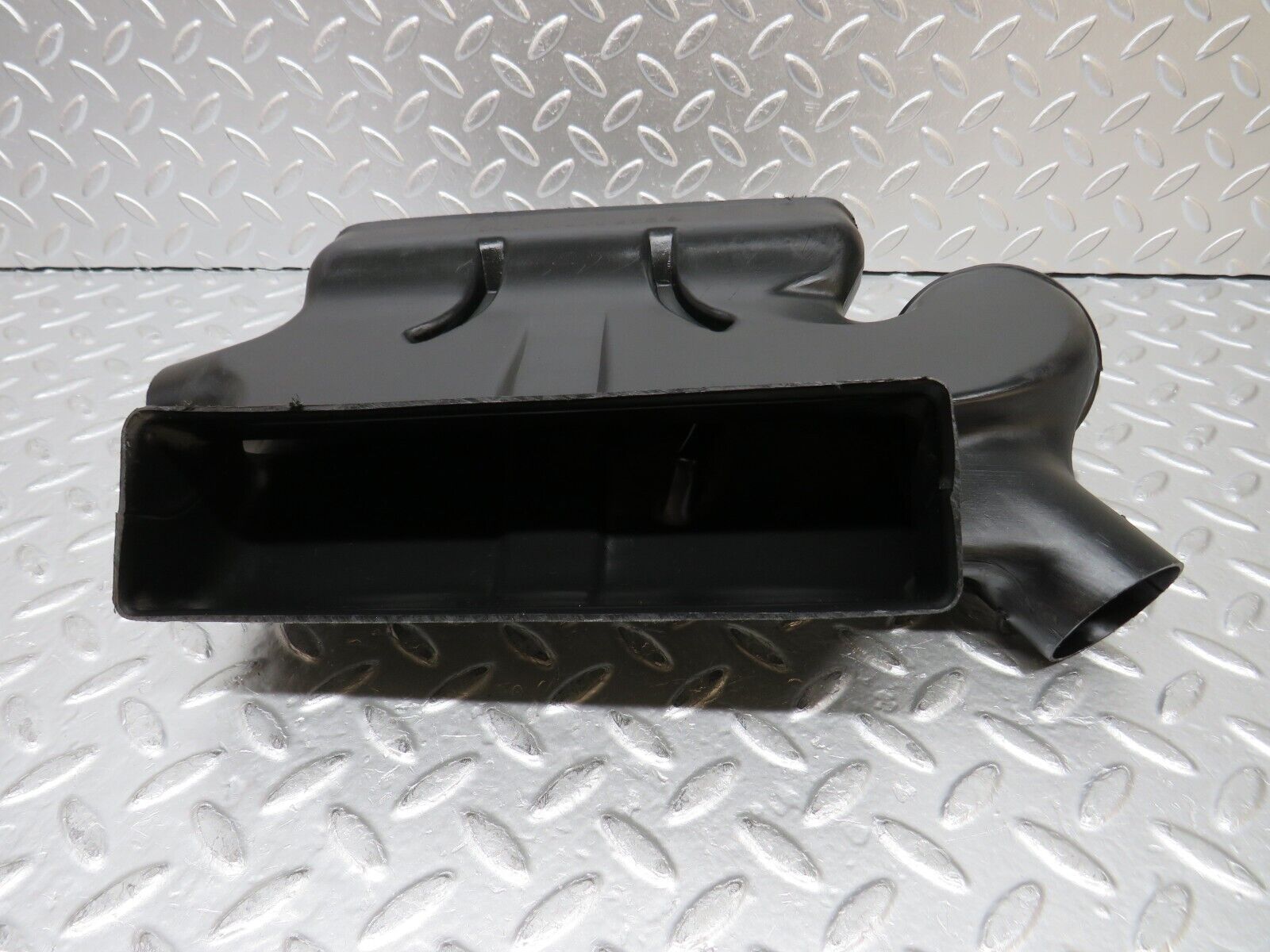 30010 Porsche 924 Dashboard Air Vent Duct 94557206700