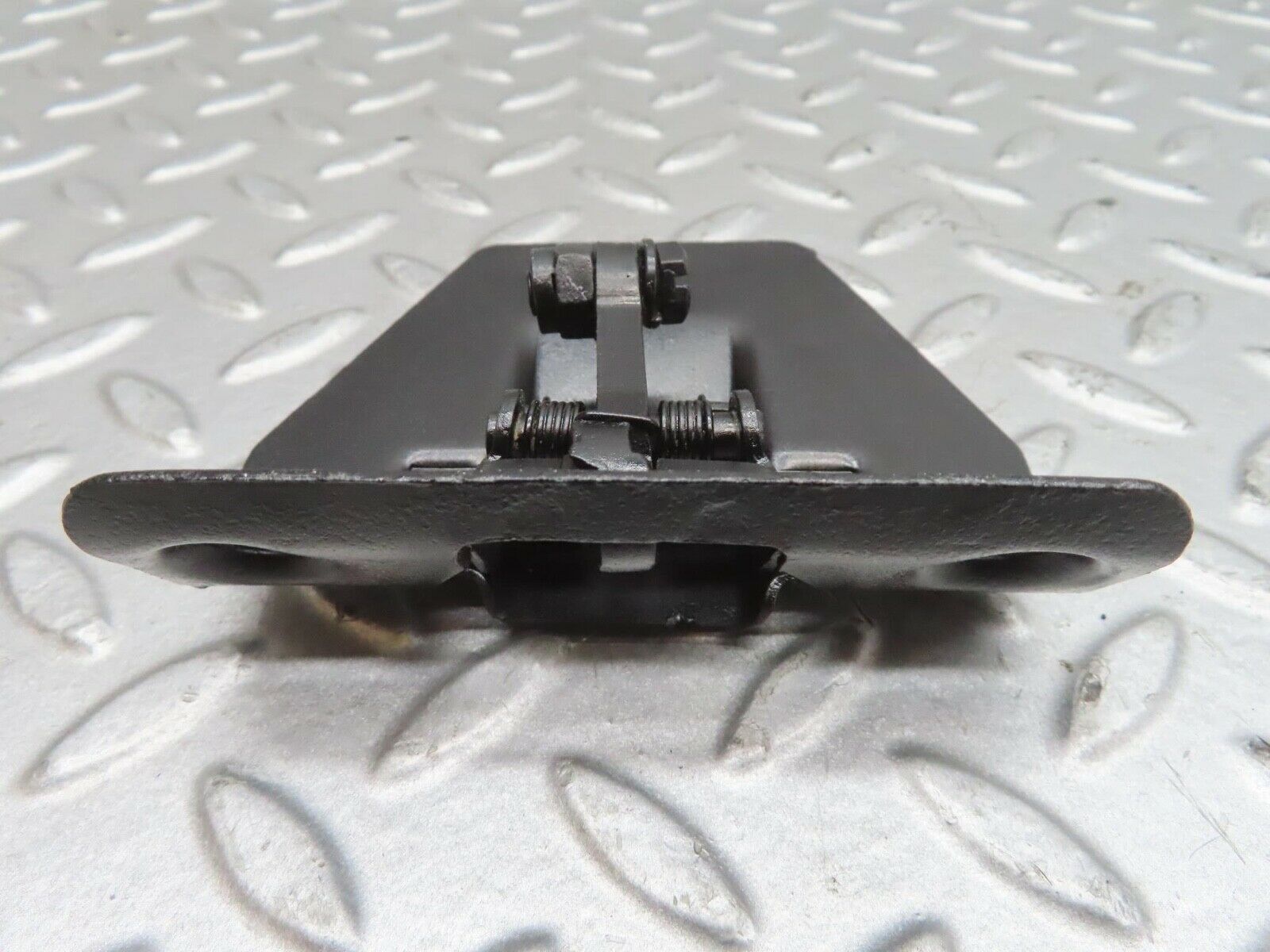 13899 Mercedes-Benz C107 280SLC Trunk Boot Lock Latch 1137500285