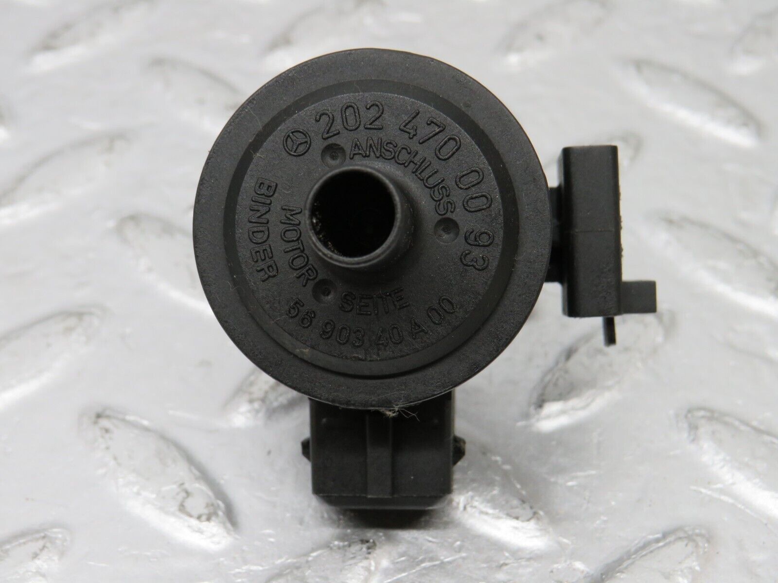 33313 Mercedes-Benz W202 C180 Fuel Purge Valve 2024700093